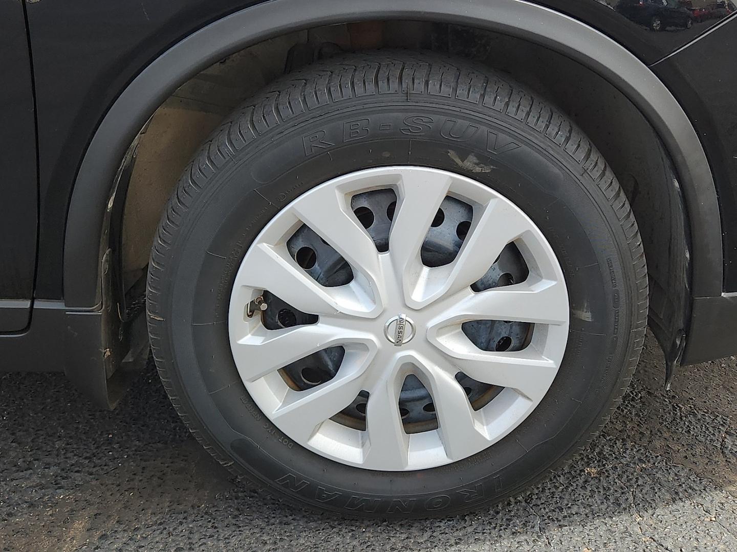 2014 BLACK /Charcoal - G Nissan Rogue S (5N1AT2MT0EC) with an 2.5L I-4 DOHC, variable valve control, regular unleaded, engine with 170HP engine, located at 4711 Ave Q, Lubbock, TX, 79412, (806) 687-2362, 33.551304, -101.855293 - Photo#6