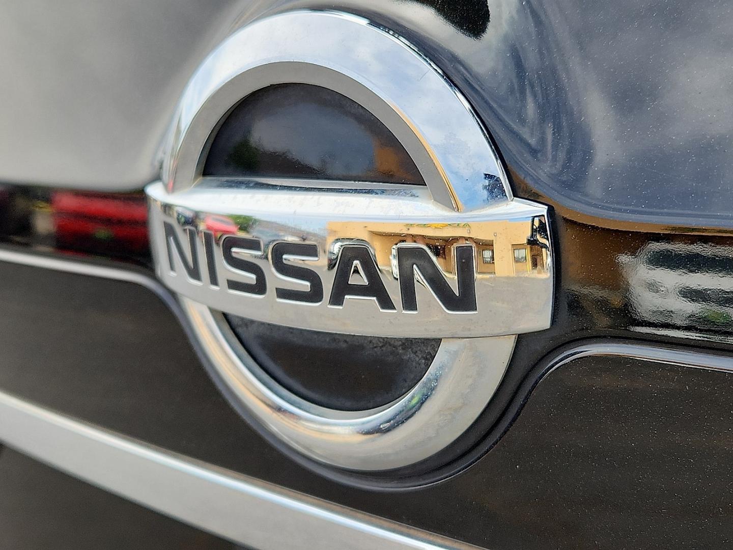 2014 BLACK /Charcoal - G Nissan Rogue S (5N1AT2MT0EC) with an 2.5L I-4 DOHC, variable valve control, regular unleaded, engine with 170HP engine, located at 4711 Ave Q, Lubbock, TX, 79412, (806) 687-2362, 33.551304, -101.855293 - Photo#10