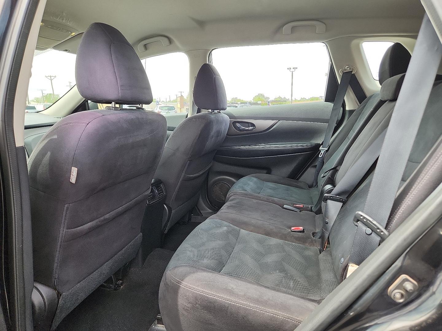 2014 BLACK /Charcoal - G Nissan Rogue S (5N1AT2MT0EC) with an 2.5L I-4 DOHC, variable valve control, regular unleaded, engine with 170HP engine, located at 4711 Ave Q, Lubbock, TX, 79412, (806) 687-2362, 33.551304, -101.855293 - Photo#12