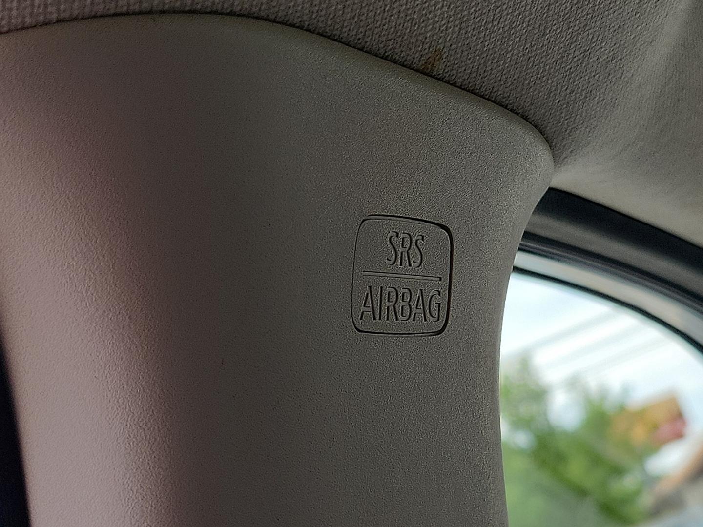 2014 BLACK /Charcoal - G Nissan Rogue S (5N1AT2MT0EC) with an 2.5L I-4 DOHC, variable valve control, regular unleaded, engine with 170HP engine, located at 4711 Ave Q, Lubbock, TX, 79412, (806) 687-2362, 33.551304, -101.855293 - Photo#15