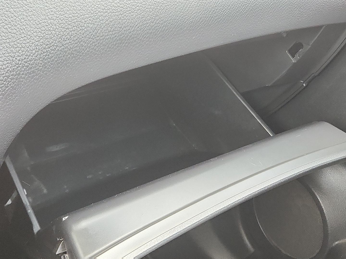 2014 BLACK /Charcoal - G Nissan Rogue S (5N1AT2MT0EC) with an 2.5L I-4 DOHC, variable valve control, regular unleaded, engine with 170HP engine, located at 4711 Ave Q, Lubbock, TX, 79412, (806) 687-2362, 33.551304, -101.855293 - Photo#20