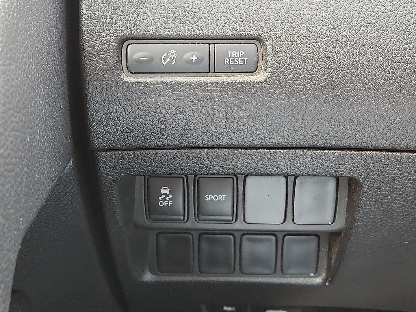 2014 BLACK /Charcoal - G Nissan Rogue S (5N1AT2MT0EC) with an 2.5L I-4 DOHC, variable valve control, regular unleaded, engine with 170HP engine, located at 4711 Ave Q, Lubbock, TX, 79412, (806) 687-2362, 33.551304, -101.855293 - Photo#23