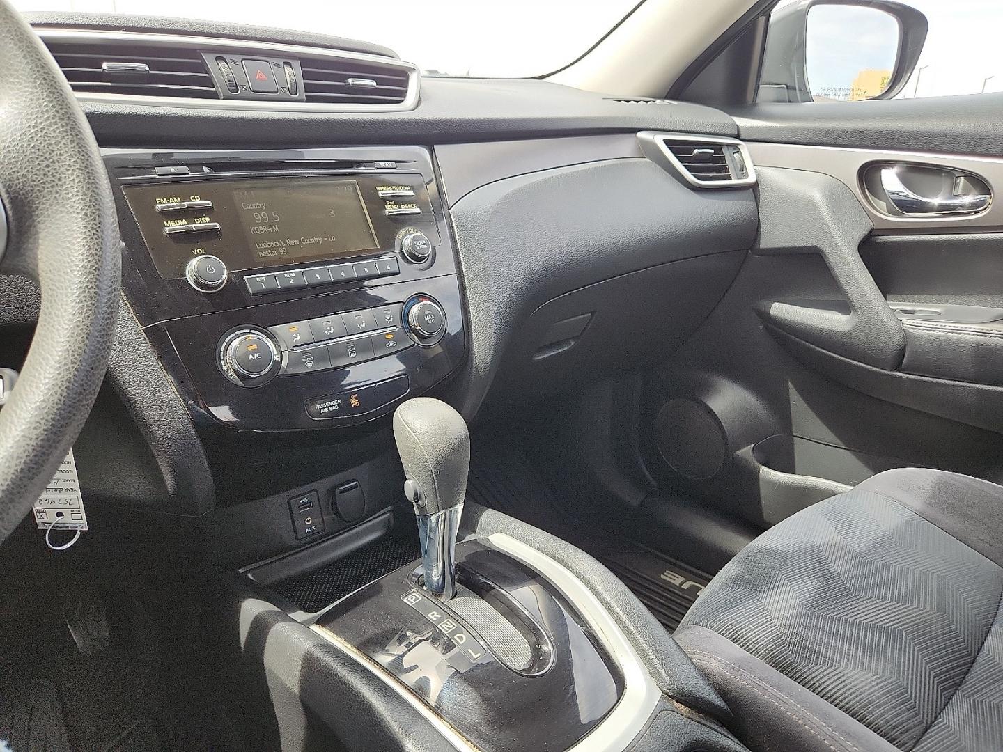 2014 BLACK /Charcoal - G Nissan Rogue S (5N1AT2MT0EC) with an 2.5L I-4 DOHC, variable valve control, regular unleaded, engine with 170HP engine, located at 4711 Ave Q, Lubbock, TX, 79412, (806) 687-2362, 33.551304, -101.855293 - Photo#29