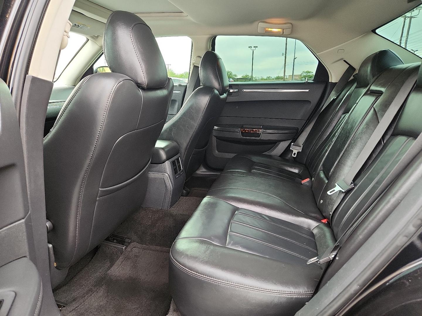 2010 BLACK /Dark Khaki/Light Graystone - J1 Chrysler 300C Hemi (2C3CA6CT7AH) with an HEMI 5.7L V-8 variable valve control, regular unleaded, engine with cylinder deactivation and 360HP engine, located at 4711 Ave Q, Lubbock, TX, 79412, (806) 687-2362, 33.551304, -101.855293 - Photo#11