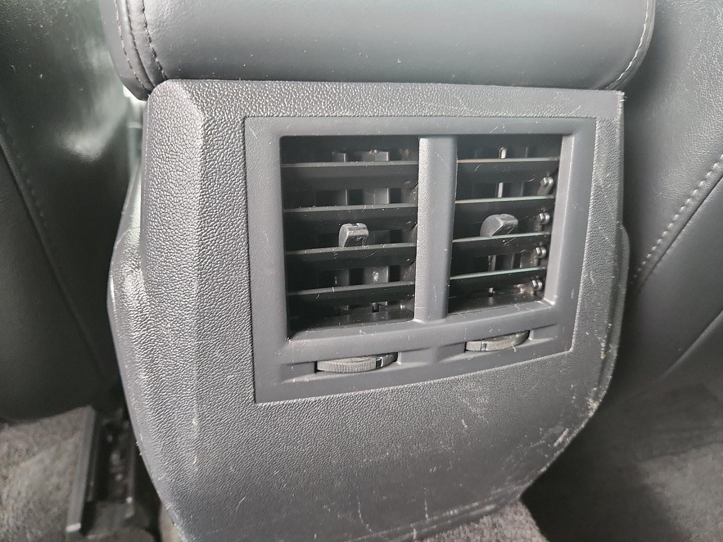 2010 BLACK /Dark Khaki/Light Graystone - J1 Chrysler 300C Hemi (2C3CA6CT7AH) with an HEMI 5.7L V-8 variable valve control, regular unleaded, engine with cylinder deactivation and 360HP engine, located at 4711 Ave Q, Lubbock, TX, 79412, (806) 687-2362, 33.551304, -101.855293 - Photo#14
