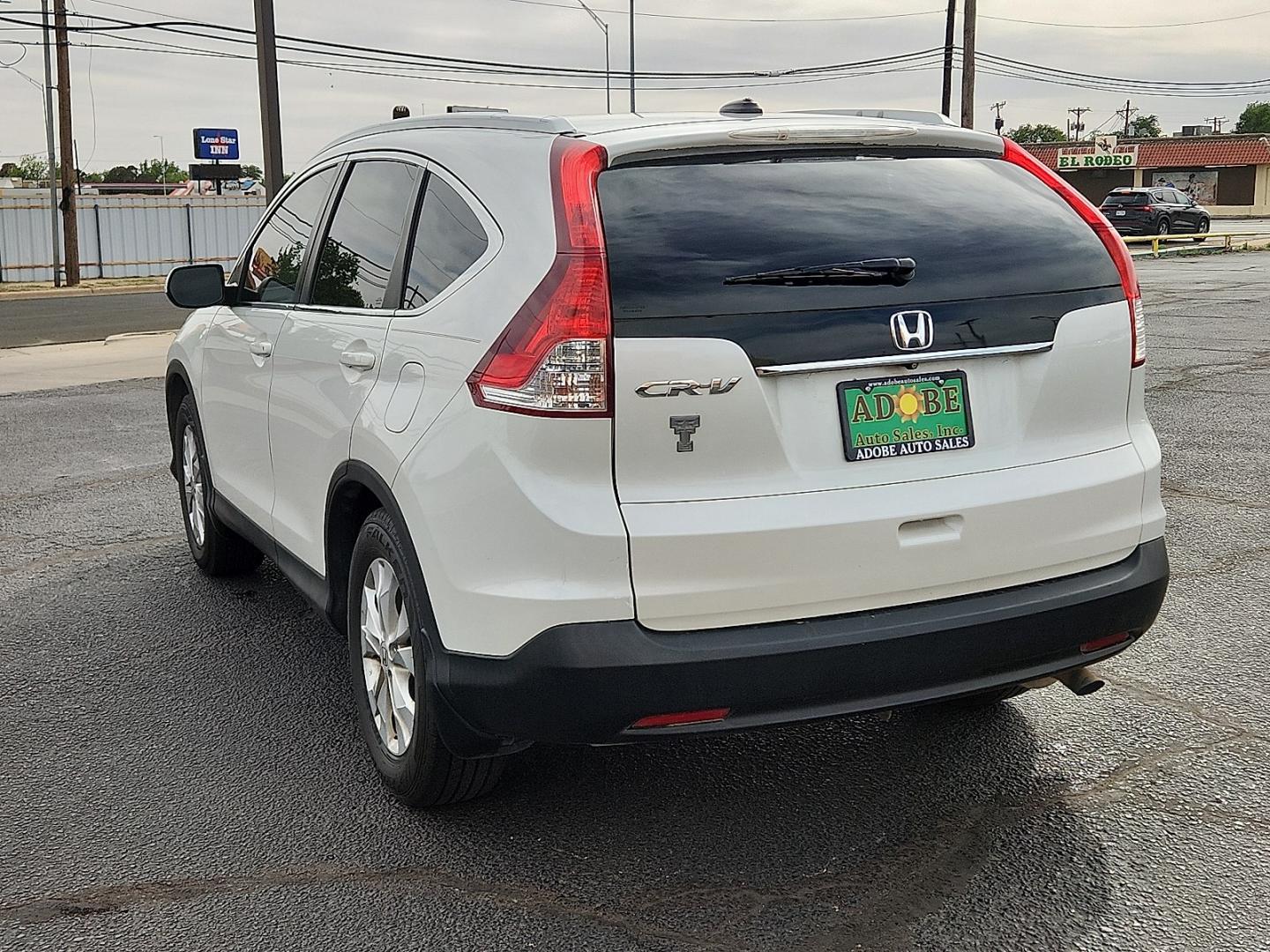 2014 WHITE /Beige - BE Honda CR-V EX-L (5J6RM3H71EL) with an 2.4L I-4 DOHC, i-VTEC variable valve control, regular unleaded, engine with 185HP engine, located at 4711 Ave Q, Lubbock, TX, 79412, (806) 687-2362, 33.551304, -101.855293 - Photo#2