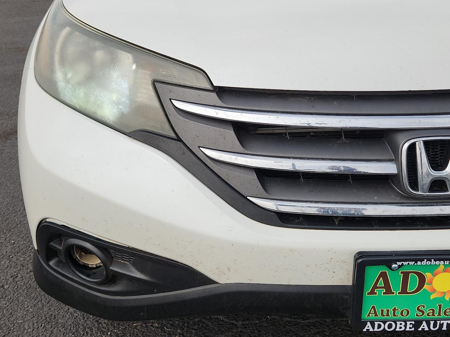 2014 WHITE /Beige - BE Honda CR-V EX-L (5J6RM3H71EL) with an 2.4L I-4 DOHC, i-VTEC variable valve control, regular unleaded, engine with 185HP engine, located at 4711 Ave Q, Lubbock, TX, 79412, (806) 687-2362, 33.551304, -101.855293 - Photo#7