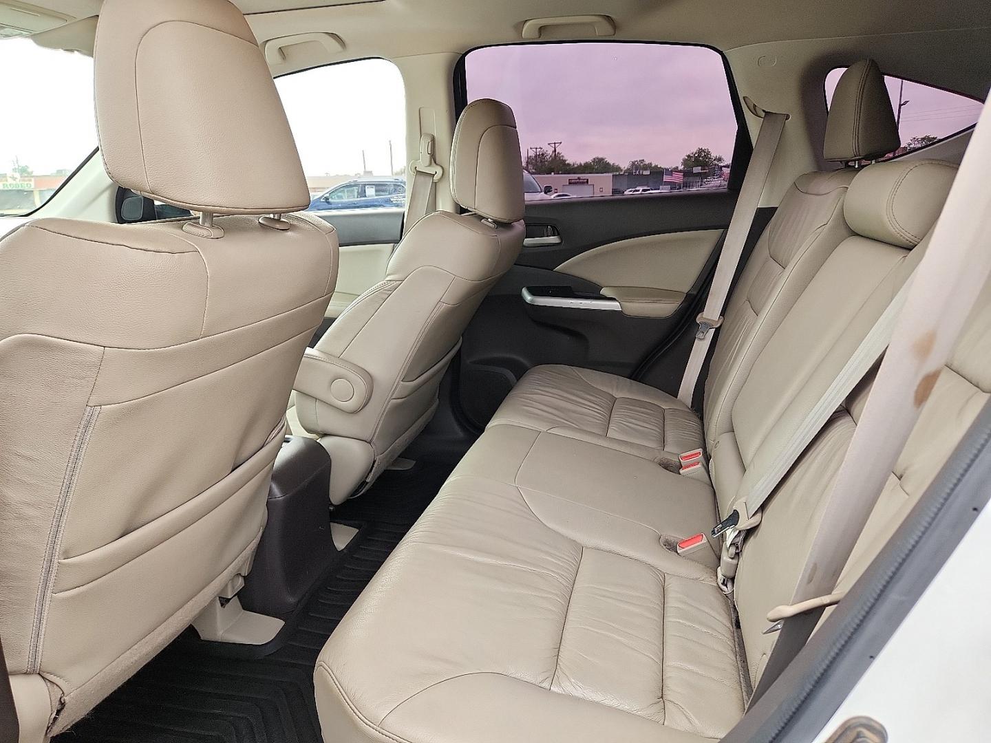 2014 WHITE /Beige - BE Honda CR-V EX-L (5J6RM3H71EL) with an 2.4L I-4 DOHC, i-VTEC variable valve control, regular unleaded, engine with 185HP engine, located at 4711 Ave Q, Lubbock, TX, 79412, (806) 687-2362, 33.551304, -101.855293 - Photo#11