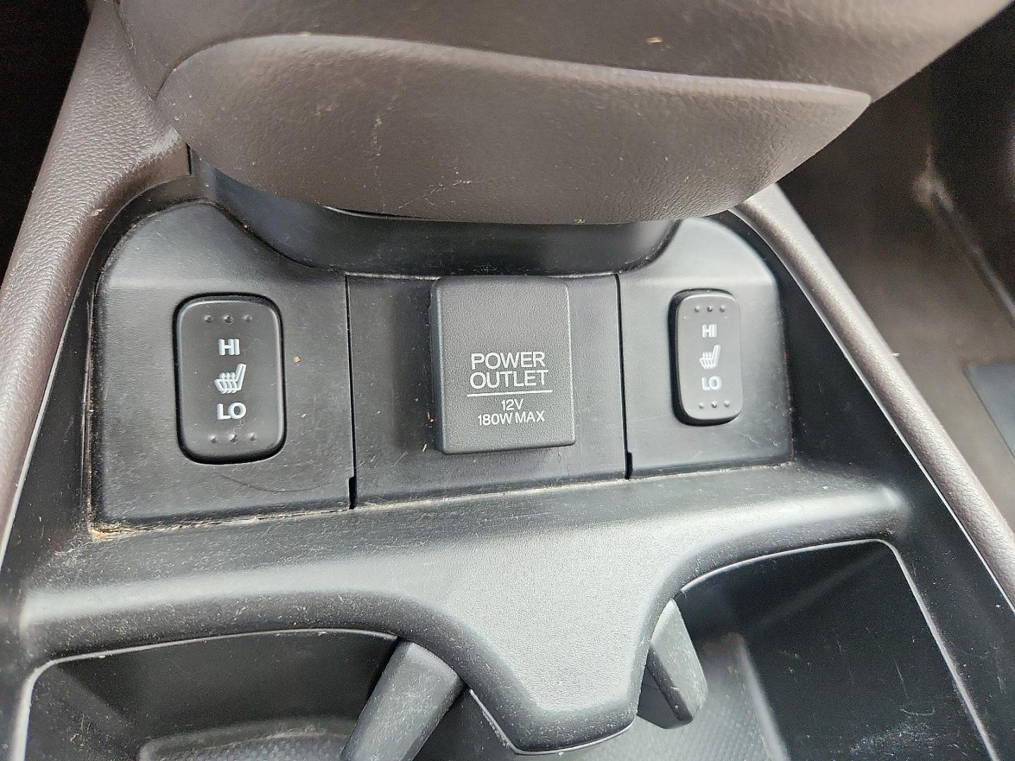 2014 WHITE /Beige - BE Honda CR-V EX-L (5J6RM3H71EL) with an 2.4L I-4 DOHC, i-VTEC variable valve control, regular unleaded, engine with 185HP engine, located at 4711 Ave Q, Lubbock, TX, 79412, (806) 687-2362, 33.551304, -101.855293 - Photo#19