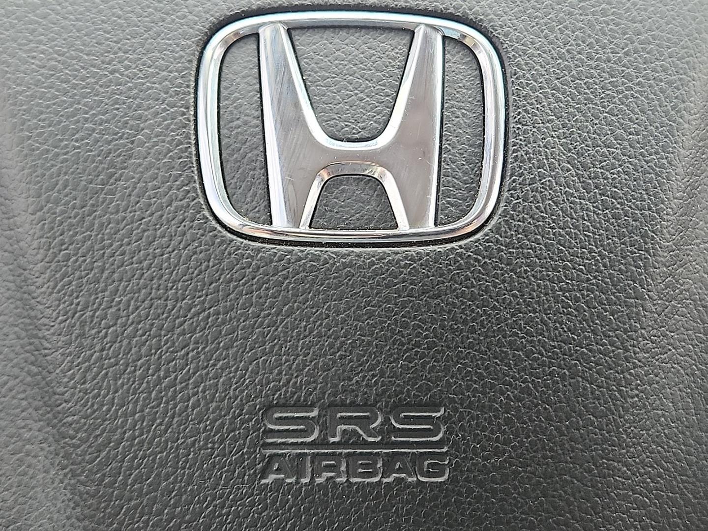2014 WHITE /Beige - BE Honda CR-V EX-L (5J6RM3H71EL) with an 2.4L I-4 DOHC, i-VTEC variable valve control, regular unleaded, engine with 185HP engine, located at 4711 Ave Q, Lubbock, TX, 79412, (806) 687-2362, 33.551304, -101.855293 - Photo#24