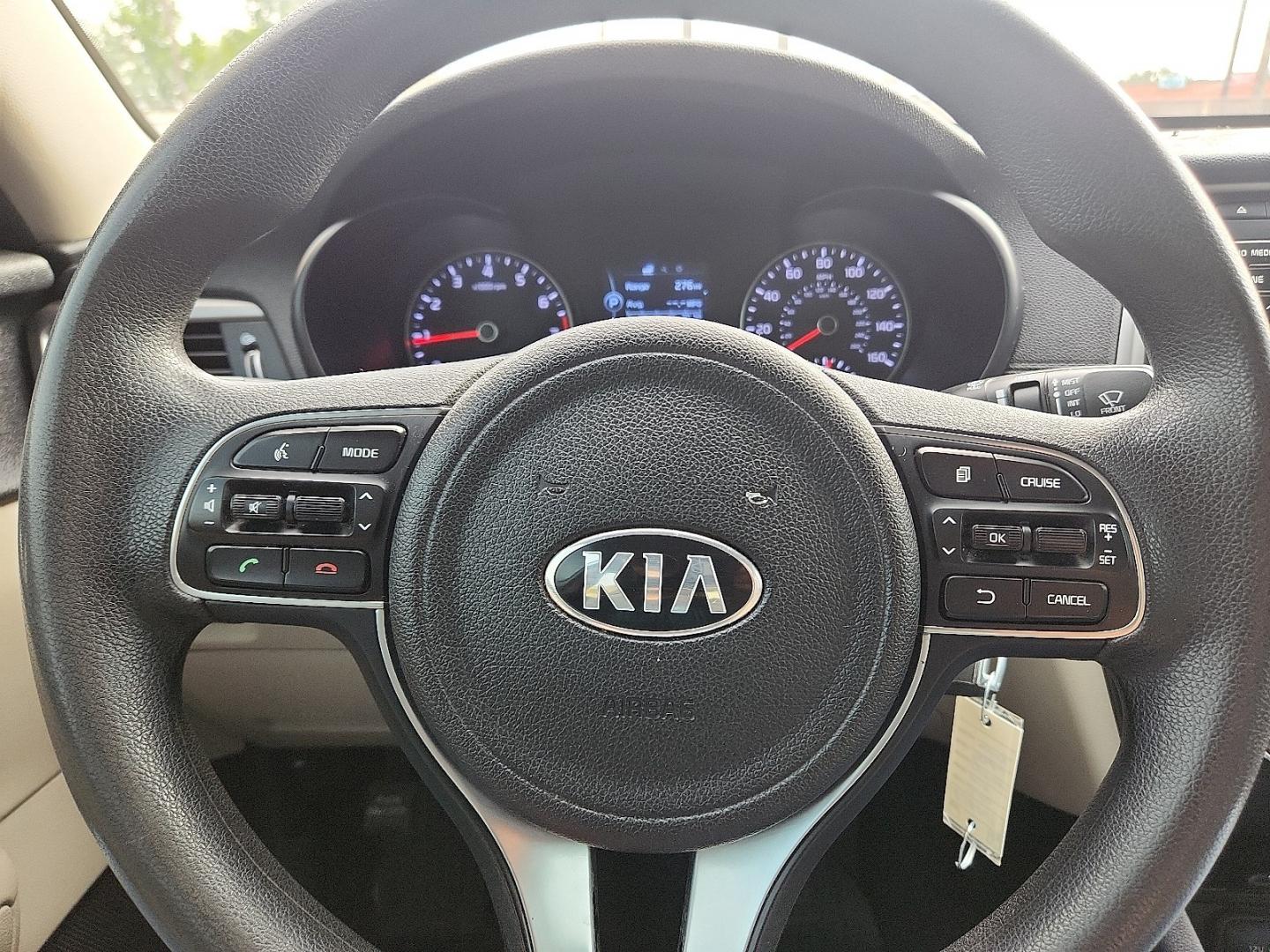 2016 WHITE /Beige - BHH Kia Optima LX (5XXGT4L3XGG) with an Theta II 2.4L I-4 gasoline direct injection, DOHC, CVVT variable valve control, regular unleaded, engine with 185HP engine, located at 4711 Ave Q, Lubbock, TX, 79412, (806) 687-2362, 33.551304, -101.855293 - Photo#28
