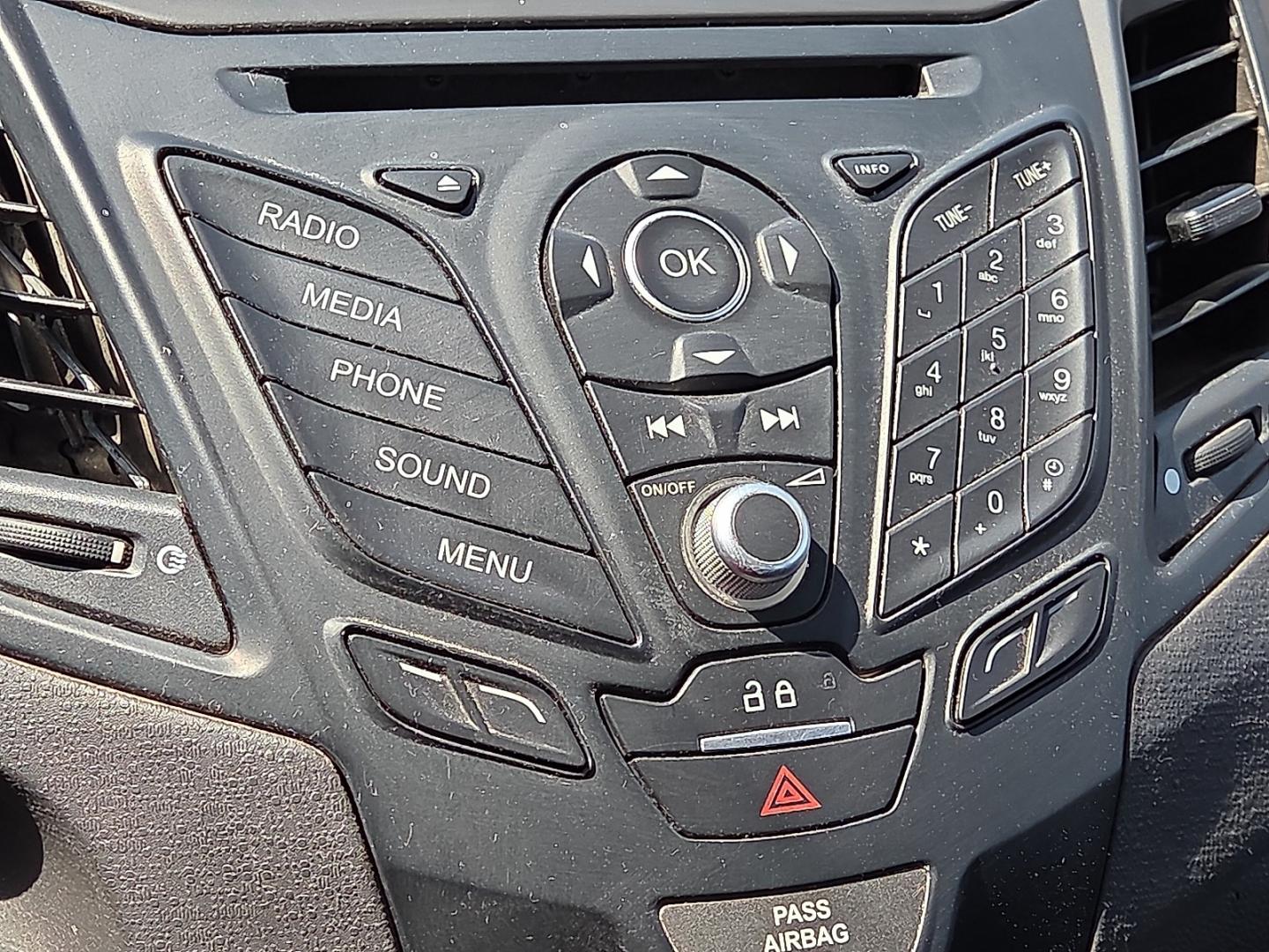 2018 Oxford White - YZ /Charcoal Black - 1D Ford Fiesta SE (3FADP4BJ5JM) with an 1.6L I-4 DOHC, variable valve control, regular unleaded, engine with 120HP engine, located at 4711 Ave Q, Lubbock, TX, 79412, (806) 687-2362, 33.551304, -101.855293- Photo#28