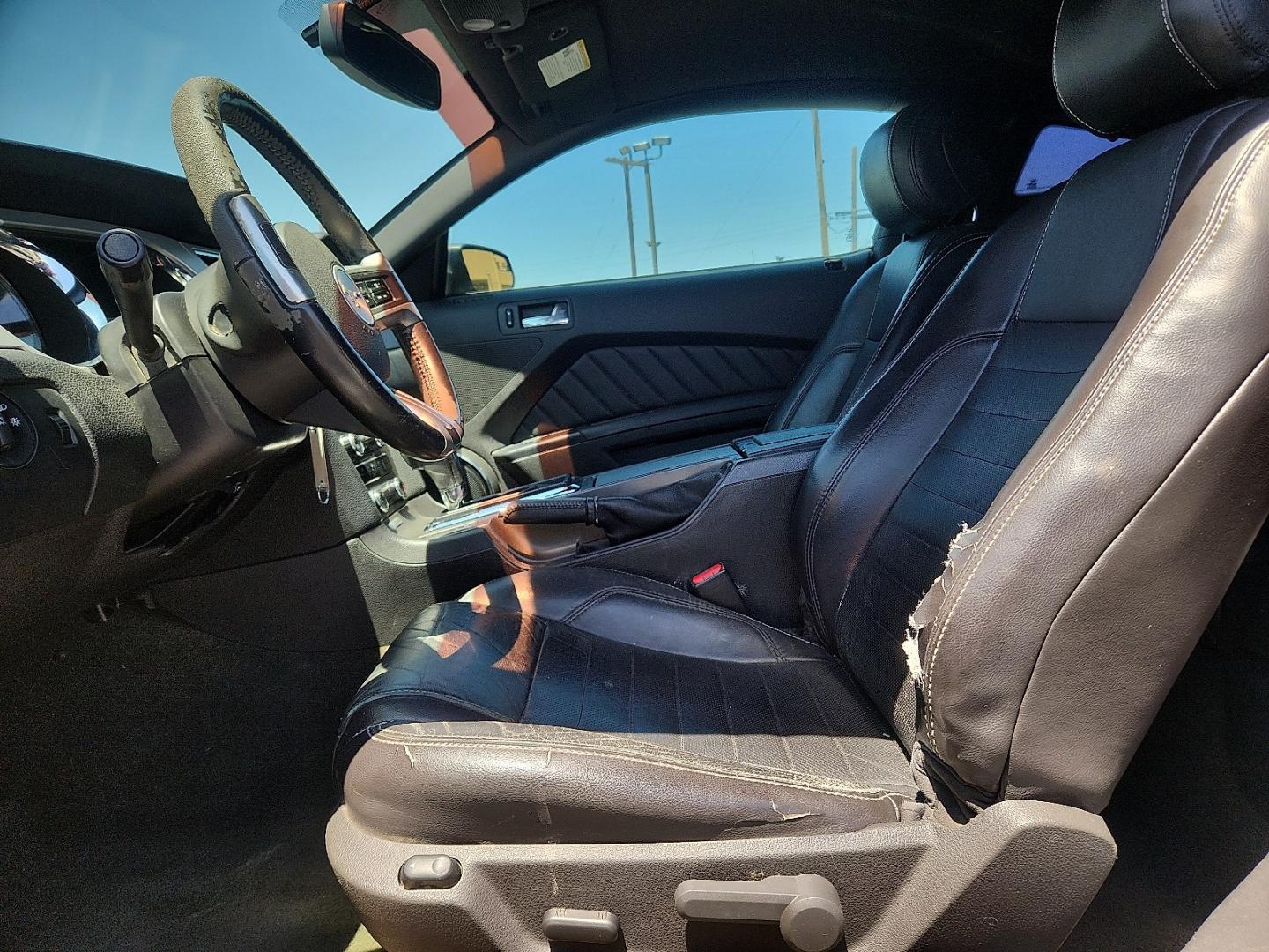 2013 GRAY /Charcoal Black - 1W Ford Mustang V6 (1ZVBP8AM7D5) with an 3.7L V-6 DOHC, Ti-VCT variable valve control, regular unleaded, engine with 305HP engine, located at 4711 Ave Q, Lubbock, TX, 79412, (806) 687-2362, 33.551304, -101.855293 - Photo#14