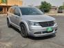 2020 SILVER /Black - X9 Dodge Journey SE Value (3C4PDCAB7LT) with an Tigershark MultiAir 2.4L I-4 DOHC, VVT variable valve control, regular unleaded, engine with 173HP engine, located at 4711 Ave Q, Lubbock, TX, 79412, (806) 687-2362, 33.551304, -101.855293- Photo#5