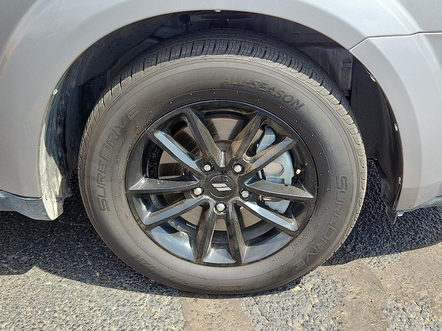 2020 SILVER /Black - X9 Dodge Journey SE Value (3C4PDCAB7LT) with an Tigershark MultiAir 2.4L I-4 DOHC, VVT variable valve control, regular unleaded, engine with 173HP engine, located at 4711 Ave Q, Lubbock, TX, 79412, (806) 687-2362, 33.551304, -101.855293- Photo#6