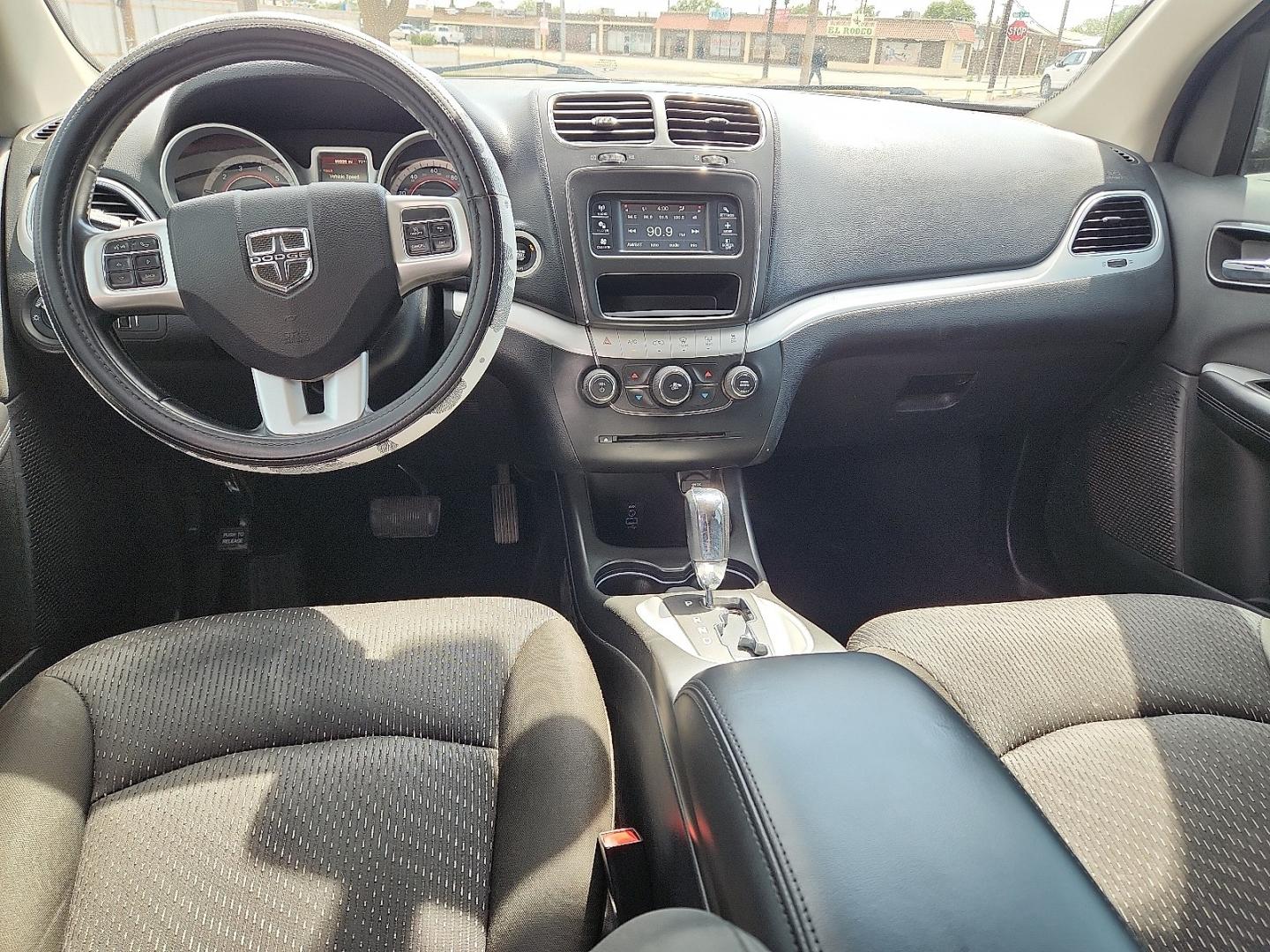 2020 SILVER /Black - X9 Dodge Journey SE Value (3C4PDCAB7LT) with an Tigershark MultiAir 2.4L I-4 DOHC, VVT variable valve control, regular unleaded, engine with 173HP engine, located at 4711 Ave Q, Lubbock, TX, 79412, (806) 687-2362, 33.551304, -101.855293- Photo#11