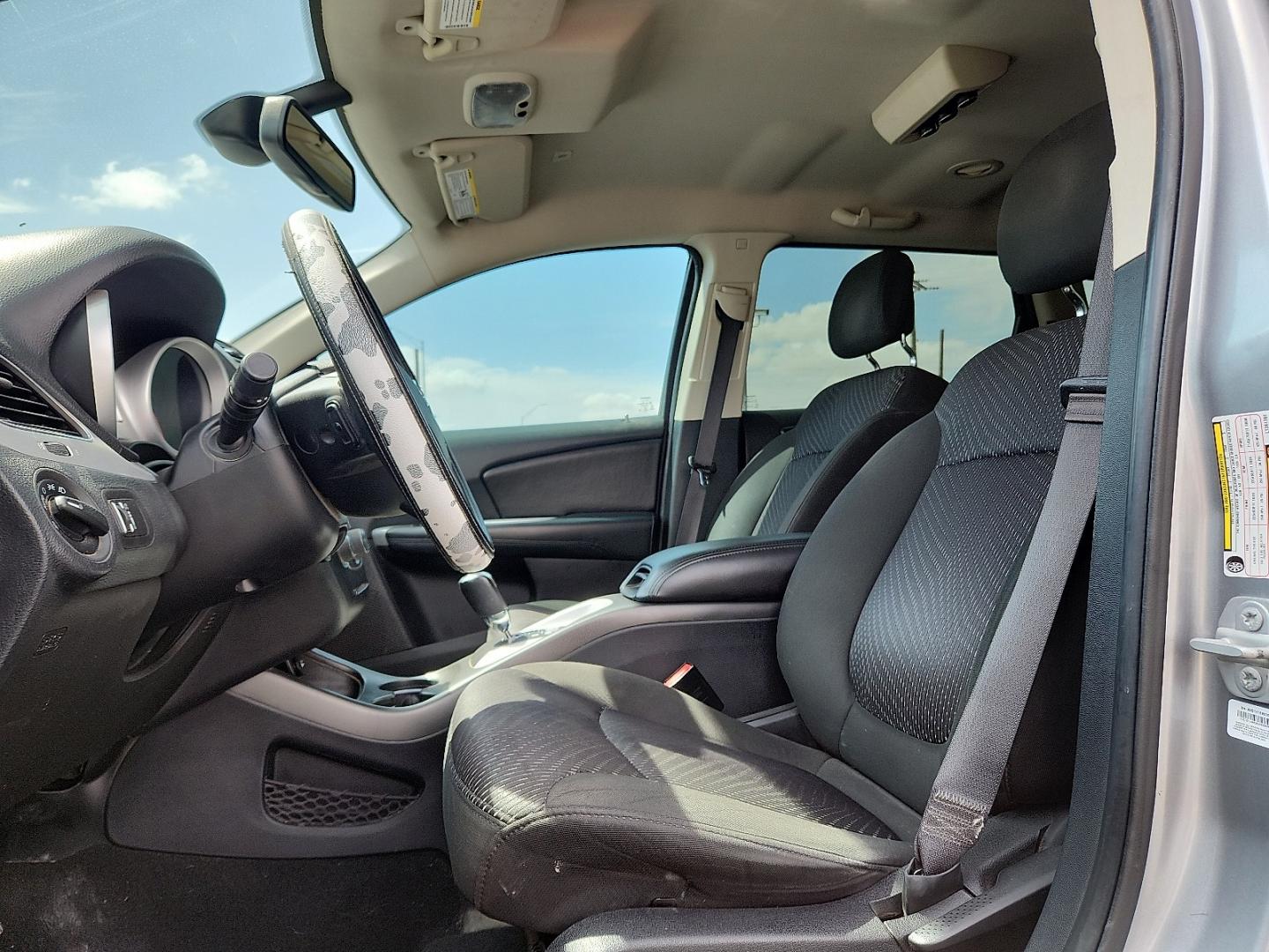 2020 SILVER /Black - X9 Dodge Journey SE Value (3C4PDCAB7LT) with an Tigershark MultiAir 2.4L I-4 DOHC, VVT variable valve control, regular unleaded, engine with 173HP engine, located at 4711 Ave Q, Lubbock, TX, 79412, (806) 687-2362, 33.551304, -101.855293- Photo#12