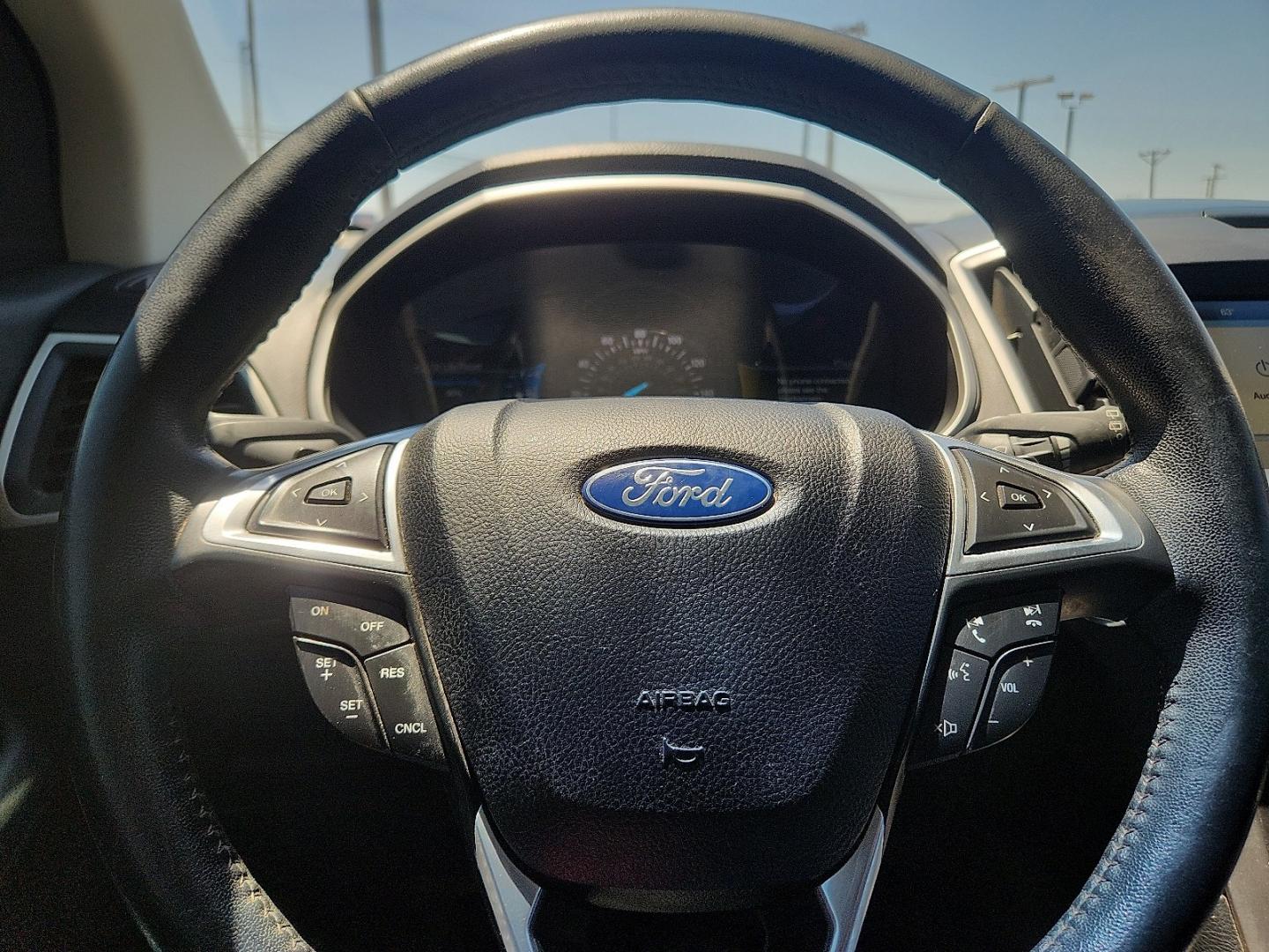 2016 RED /Ebony - LE Ford Edge SEL (2FMPK3J81GB) with an 3.5L V-6 DOHC, variable valve control, regular unleaded, engine with 280HP engine, located at 4711 Ave Q, Lubbock, TX, 79412, (806) 687-2362, 33.551304, -101.855293 - Photo#28