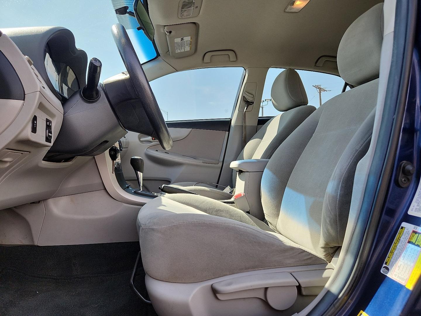 2013 BLUE /Bisque - 40 Toyota Corolla L (5YFBU4EE3DP) with an 1.8L I-4 DOHC, variable valve control, regular unleaded, engine with 132HP engine, located at 4711 Ave Q, Lubbock, TX, 79412, (806) 687-2362, 33.551304, -101.855293- Photo#17