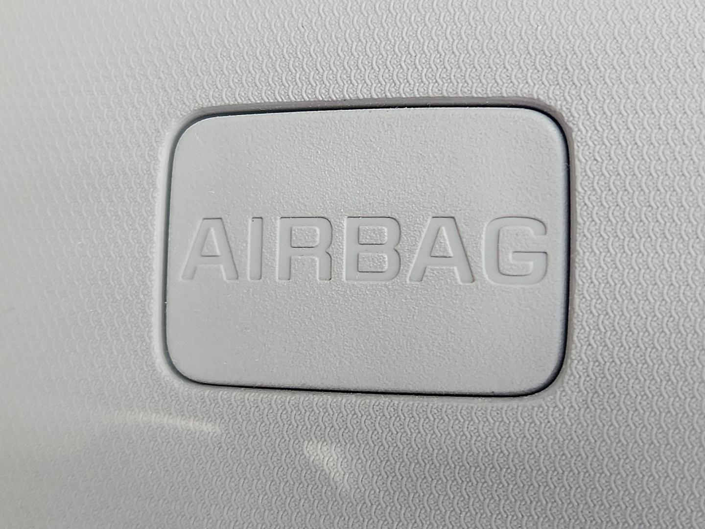 2019 GRAY /Medium Ash Gray - H72 Chevrolet Equinox LS (3GNAXHEV0KL) with an 1.5L I-4 gasoline direct injection, DOHC, VVT variable valve control, intercooled turbo, regular unleaded, engine with 170HP engine, located at 4711 Ave Q, Lubbock, TX, 79412, (806) 687-2362, 33.551304, -101.855293 - Photo#16