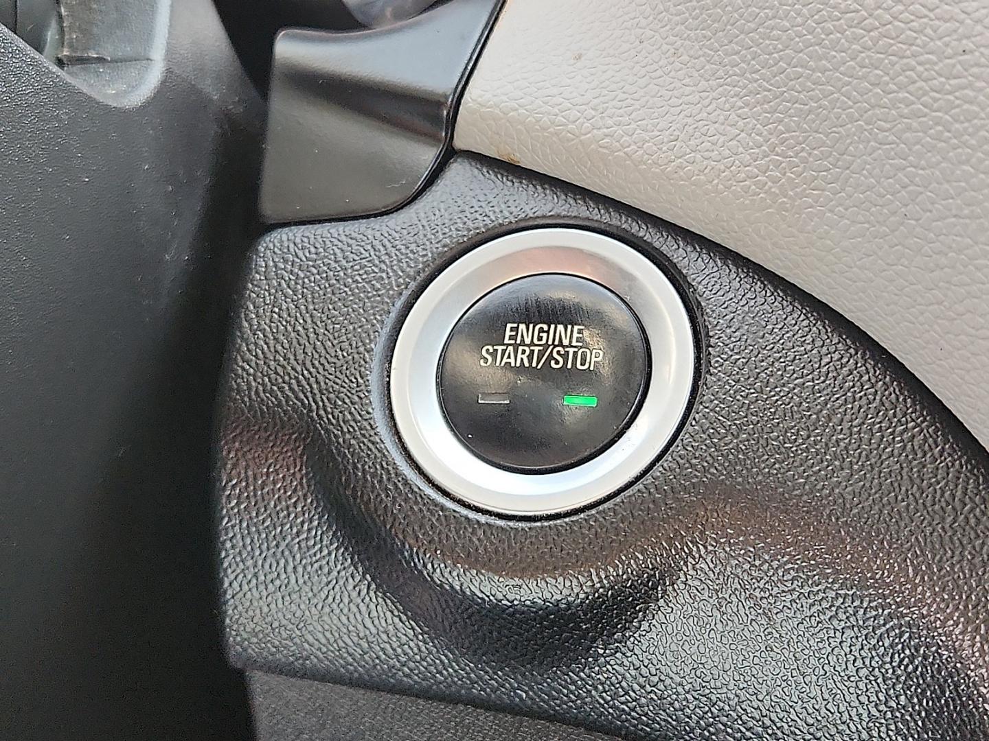 2019 GRAY /Medium Ash Gray - H72 Chevrolet Equinox LS (3GNAXHEV0KL) with an 1.5L I-4 gasoline direct injection, DOHC, VVT variable valve control, intercooled turbo, regular unleaded, engine with 170HP engine, located at 4711 Ave Q, Lubbock, TX, 79412, (806) 687-2362, 33.551304, -101.855293 - Photo#21