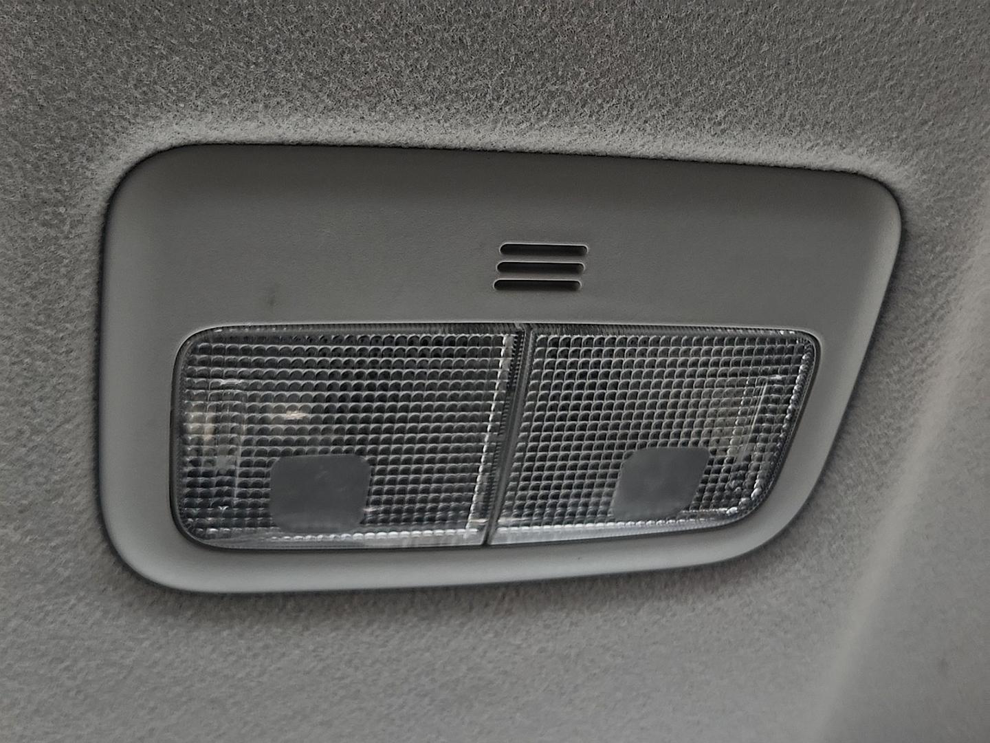 2008 GREEN /Dark Gray - 10 Scion xB (JTLKE50E881) with an 2.4L I-4 DOHC, variable valve control, regular unleaded, engine with 158HP engine, located at 4711 Ave Q, Lubbock, TX, 79412, (806) 687-2362, 33.551304, -101.855293- Photo#22