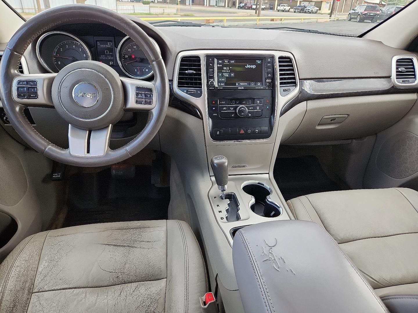 2013 BLUE /Medium Graystone/Dark Graystone - D3 Jeep Grand Cherokee Laredo (1C4RJFAG4DC) with an 3.6L V-6 DOHC, variable valve control, regular unleaded, engine with 290HP engine, located at 4711 Ave Q, Lubbock, TX, 79412, (806) 687-2362, 33.551304, -101.855293- Photo#13