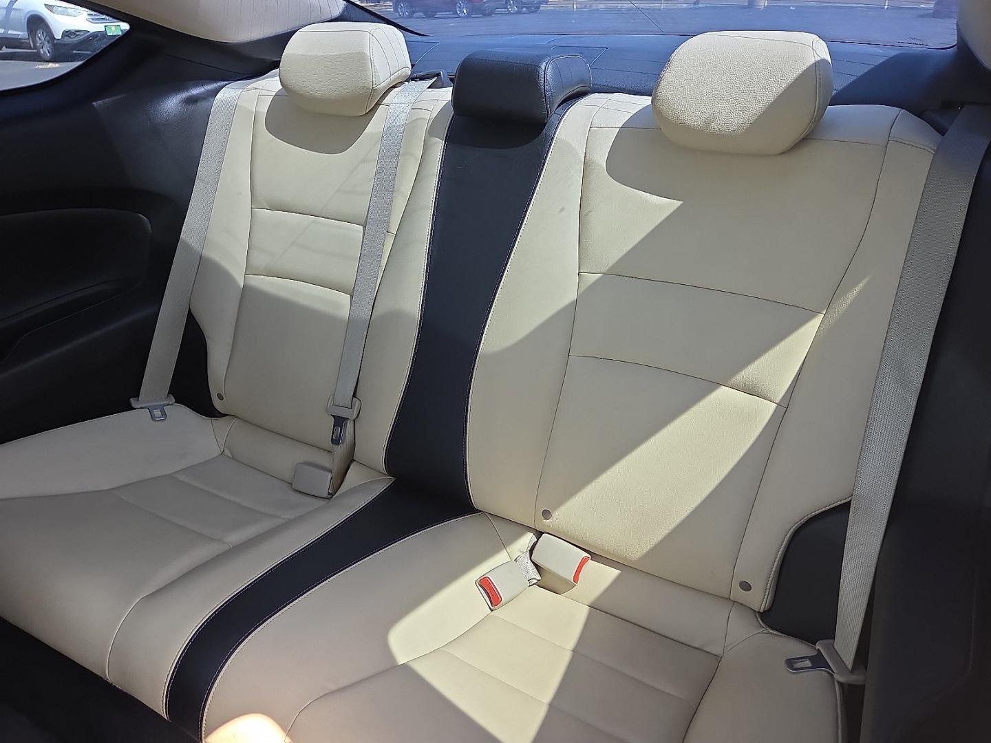2015 White Orchid Pearl - WB /Parchment - BI Honda Accord EX-L (1HGCT1B86FA) with an 2.4L I-4 gasoline direct injection, DOHC, i-VTEC variable valve control, regular unleaded, engine with 185HP engine, located at 4711 Ave Q, Lubbock, TX, 79412, (806) 687-2362, 33.551304, -101.855293- Photo#18