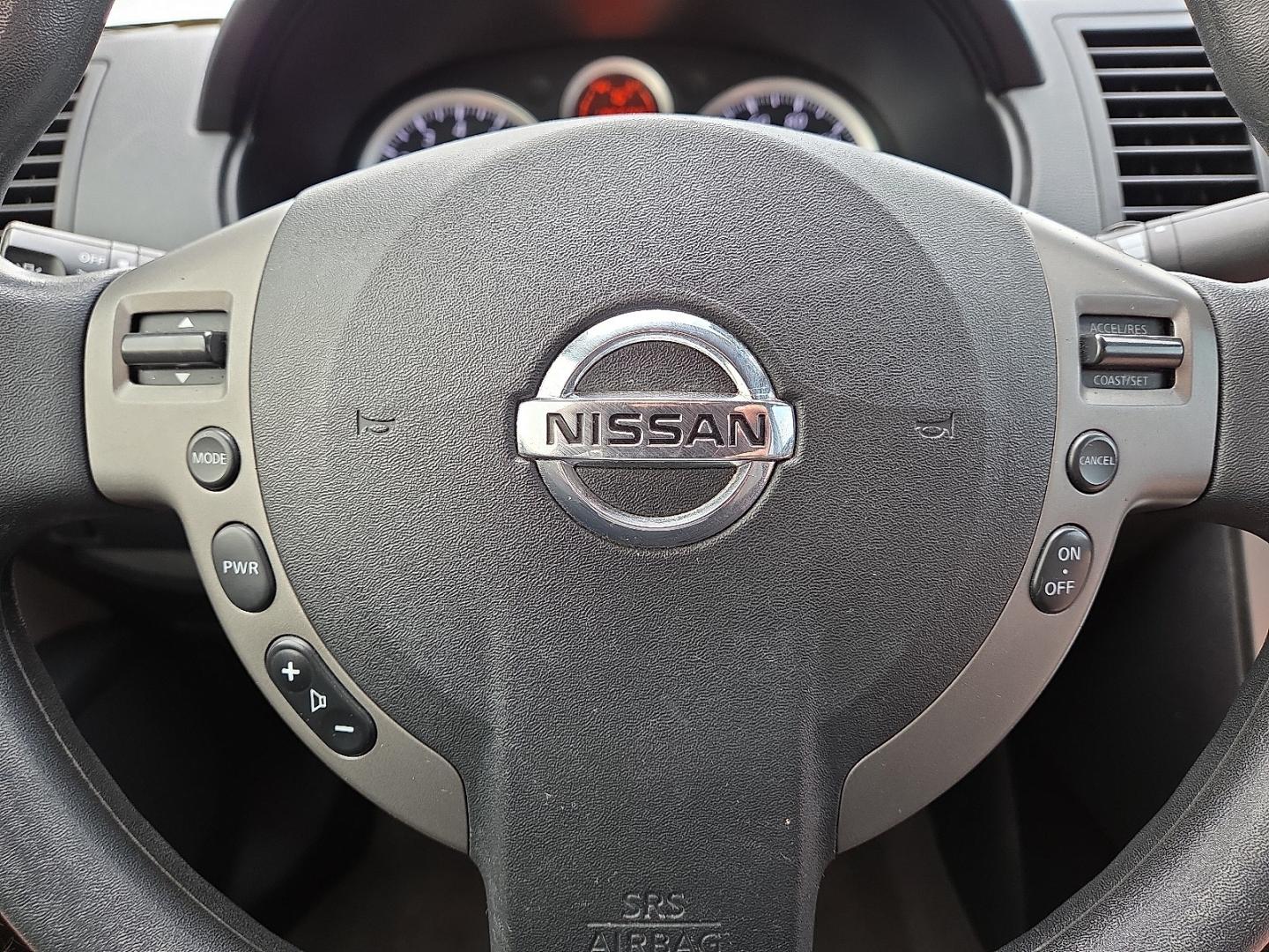 2012 Brilliant Silver - K23 /Gray Nissan Sentra 2.0 S (3N1AB6AP9CL) with an 2L I-4 DOHC, variable valve control, regular unleaded, engine with 140HP engine, located at 4711 Ave Q, Lubbock, TX, 79412, (806) 687-2362, 33.551304, -101.855293- Photo#29