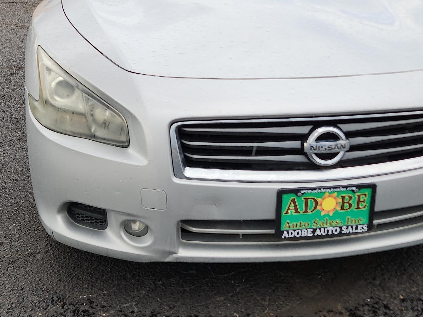 2014 SILVER Nissan Maxima 3.5 S (1N4AA5AP5EC) with an VQ 3.5L V-6 DOHC, variable valve control, premium unleaded, engine with 290HP engine, located at 4711 Ave Q, Lubbock, TX, 79412, (806) 687-2362, 33.551304, -101.855293 - Photo#6