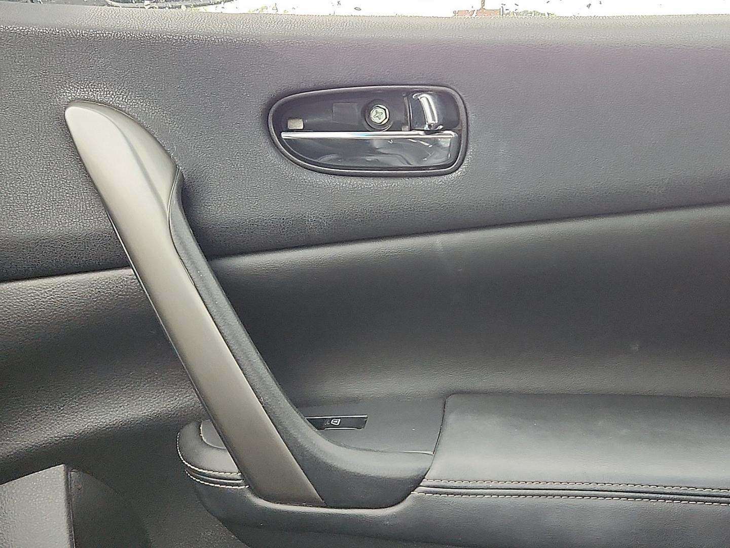 2014 SILVER Nissan Maxima 3.5 S (1N4AA5AP5EC) with an VQ 3.5L V-6 DOHC, variable valve control, premium unleaded, engine with 290HP engine, located at 4711 Ave Q, Lubbock, TX, 79412, (806) 687-2362, 33.551304, -101.855293 - Photo#23