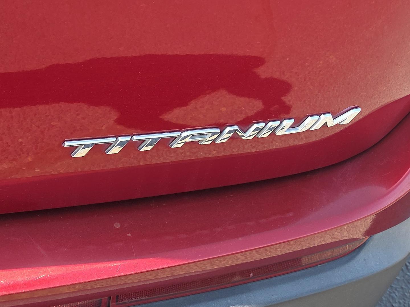 2018 Ruby Red Metallic Tinted Clearcoat - RR /Ebony - PE Ford Edge Titanium (2FMPK3K85JB) with an 3.5L V-6 DOHC, variable valve control, regular unleaded, engine with 280HP engine, located at 4711 Ave Q, Lubbock, TX, 79412, (806) 687-2362, 33.551304, -101.855293- Photo#15