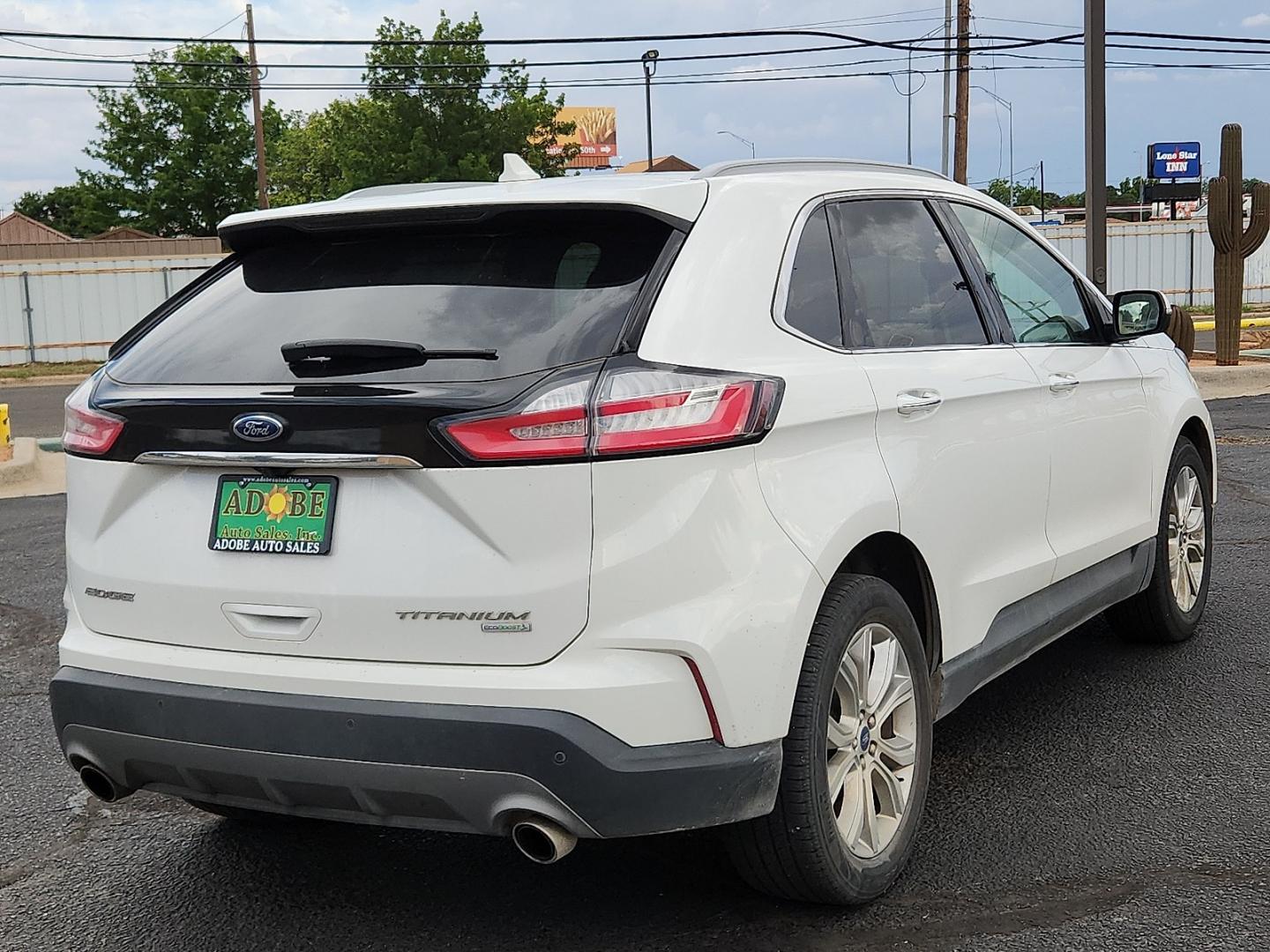 2020 WHITE /Soft Ceramic - LC Ford Edge Titanium (2FMPK3K9XLB) with an EcoBoost 2L I-4 gasoline direct injection, DOHC, variable valve control, intercooled turbo, premium unleaded, engine with 250HP engine, located at 4711 Ave Q, Lubbock, TX, 79412, (806) 687-2362, 33.551304, -101.855293- Photo#3