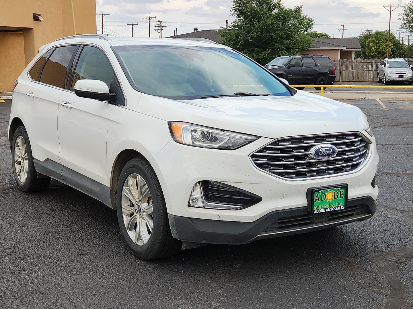 2020 WHITE /Soft Ceramic - LC Ford Edge Titanium (2FMPK3K9XLB) with an EcoBoost 2L I-4 gasoline direct injection, DOHC, variable valve control, intercooled turbo, premium unleaded, engine with 250HP engine, located at 4711 Ave Q, Lubbock, TX, 79412, (806) 687-2362, 33.551304, -101.855293- Photo#5