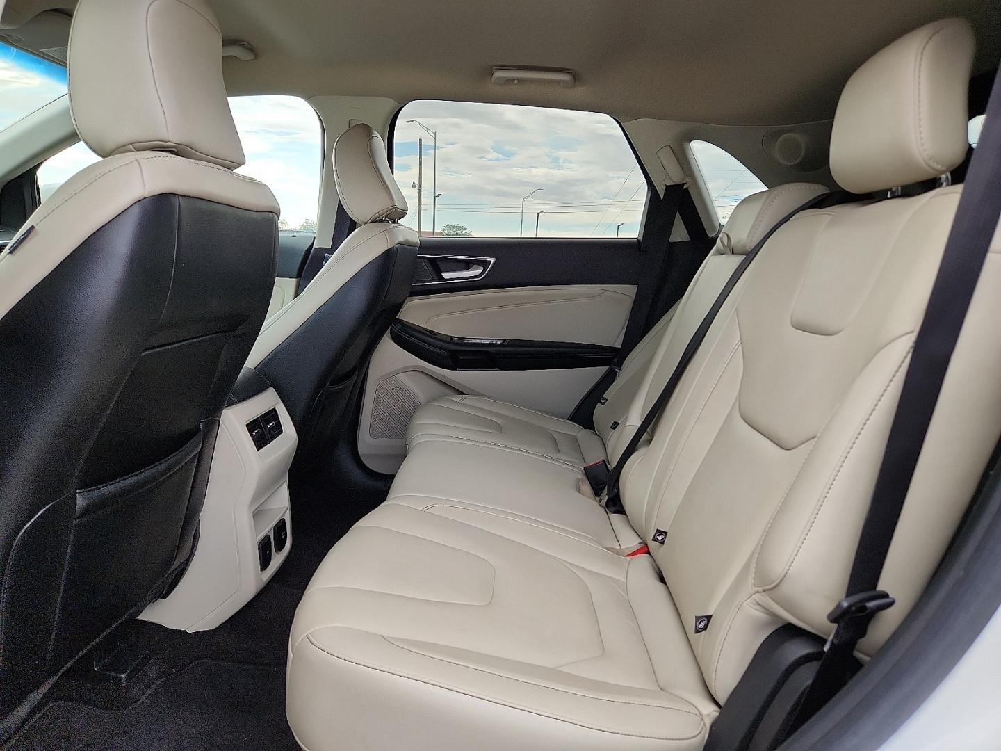 2020 WHITE /Soft Ceramic - LC Ford Edge Titanium (2FMPK3K9XLB) with an EcoBoost 2L I-4 gasoline direct injection, DOHC, variable valve control, intercooled turbo, premium unleaded, engine with 250HP engine, located at 4711 Ave Q, Lubbock, TX, 79412, (806) 687-2362, 33.551304, -101.855293- Photo#9