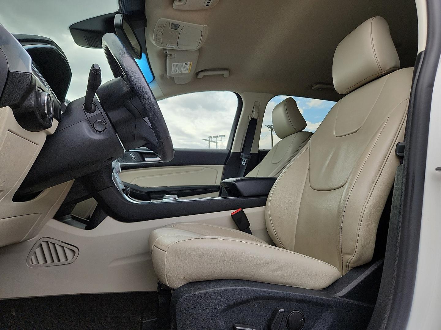 2020 WHITE /Soft Ceramic - LC Ford Edge Titanium (2FMPK3K9XLB) with an EcoBoost 2L I-4 gasoline direct injection, DOHC, variable valve control, intercooled turbo, premium unleaded, engine with 250HP engine, located at 4711 Ave Q, Lubbock, TX, 79412, (806) 687-2362, 33.551304, -101.855293- Photo#12