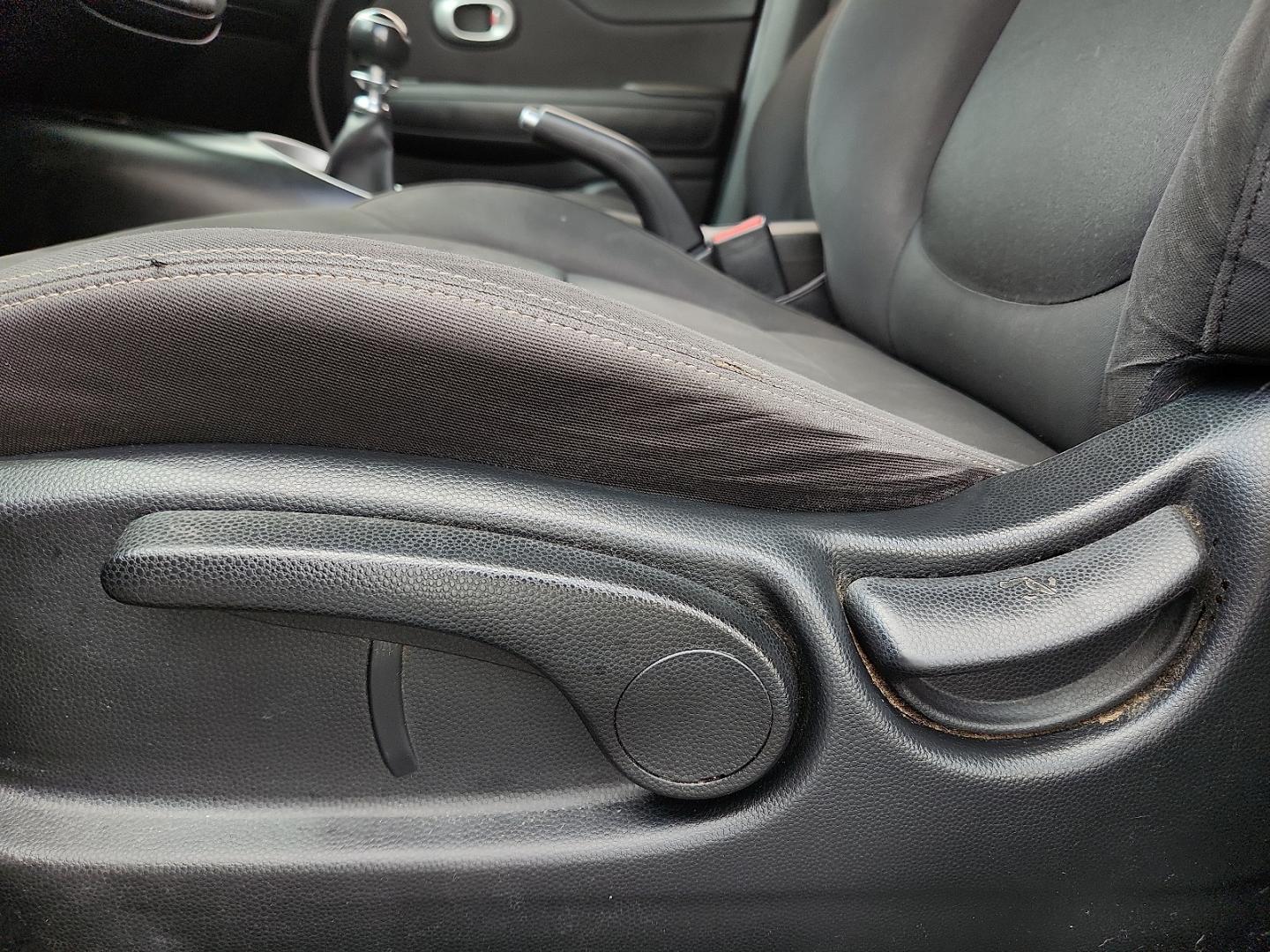 2015 BLACK /Black - EQ Kia Soul (KNDJN2A23F7) with an Gamma 1.6L I-4 gasoline direct injection, DOHC, variable valve control, regular unleaded, engine with 130HP engine, located at 4711 Ave Q, Lubbock, TX, 79412, (806) 687-2362, 33.551304, -101.855293- Photo#17