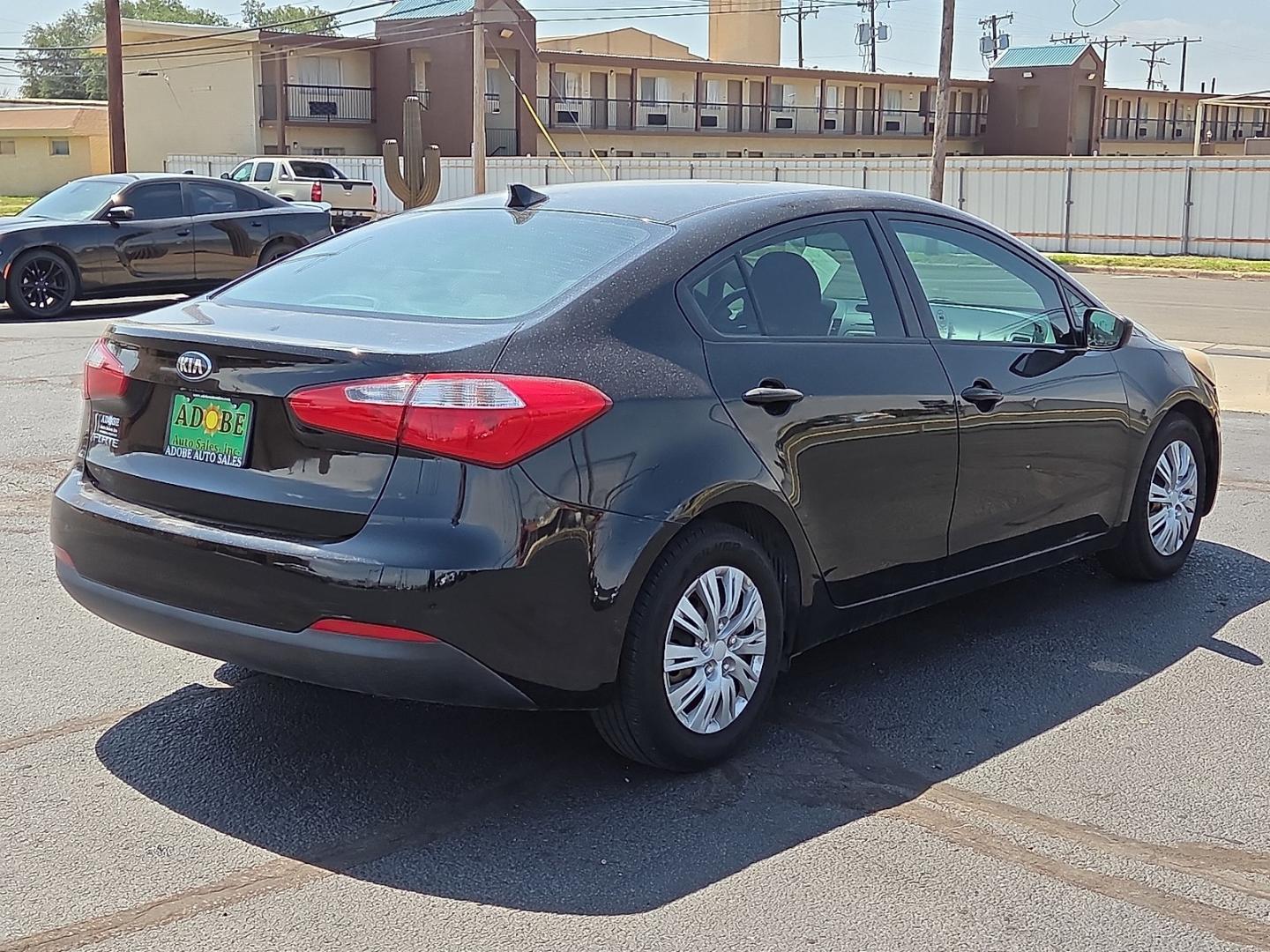 2016 Aurora Black Pearl - ABP /Gray - DFR Kia Forte LX (KNAFK4A63G5) with an 1.8L I-4 DOHC, D-CVVT variable valve control, regular unleaded, engine with 145HP engine, located at 4711 Ave Q, Lubbock, TX, 79412, (806) 687-2362, 33.551304, -101.855293- Photo#4