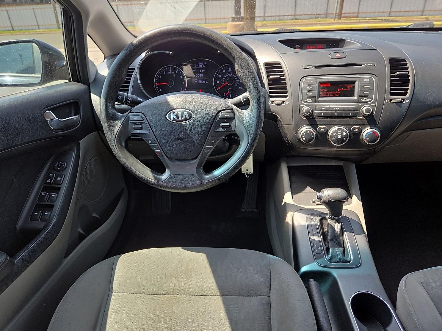 2016 Aurora Black Pearl - ABP /Gray - DFR Kia Forte LX (KNAFK4A63G5) with an 1.8L I-4 DOHC, D-CVVT variable valve control, regular unleaded, engine with 145HP engine, located at 4711 Ave Q, Lubbock, TX, 79412, (806) 687-2362, 33.551304, -101.855293- Photo#15