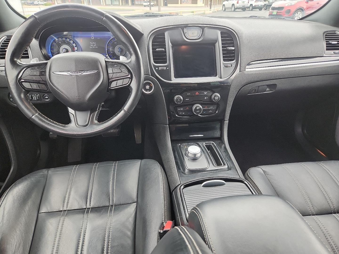 2019 GRAY /Black - X9 Chrysler 300 300S (2C3CCABG2KH) with an Pentastar 3.6L V-6 DOHC, variable valve control, regular unleaded, engine with 300HP engine, located at 4711 Ave Q, Lubbock, TX, 79412, (806) 687-2362, 33.551304, -101.855293- Photo#8