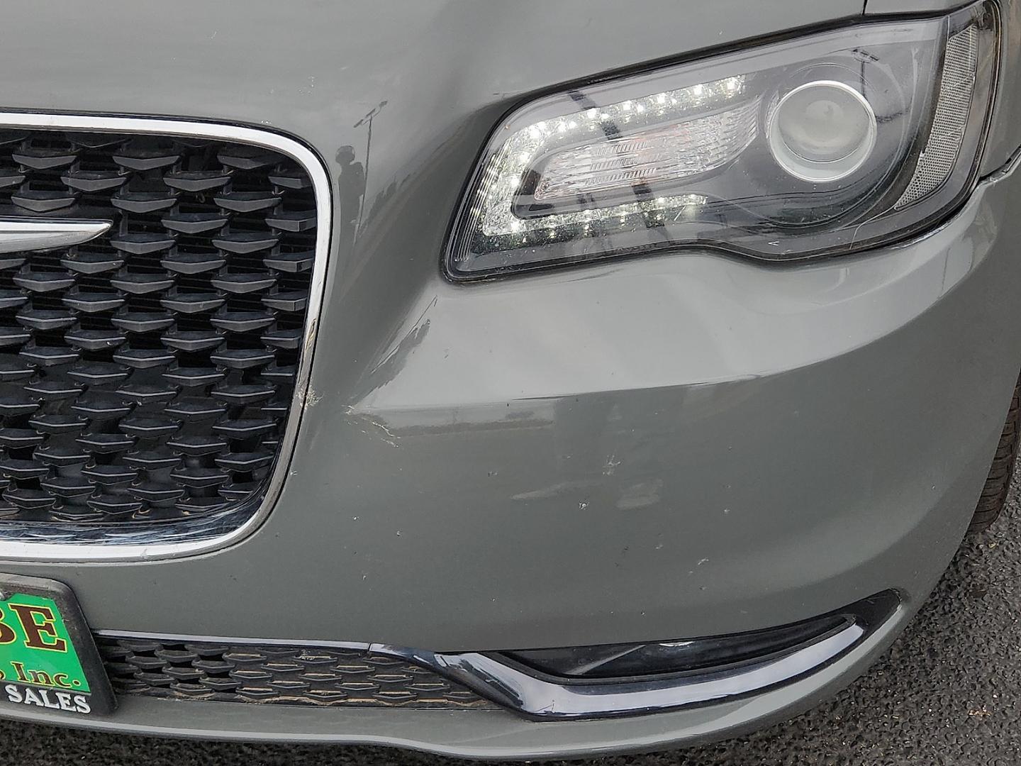 2019 GRAY /Black - X9 Chrysler 300 300S (2C3CCABG2KH) with an Pentastar 3.6L V-6 DOHC, variable valve control, regular unleaded, engine with 300HP engine, located at 4711 Ave Q, Lubbock, TX, 79412, (806) 687-2362, 33.551304, -101.855293- Photo#11