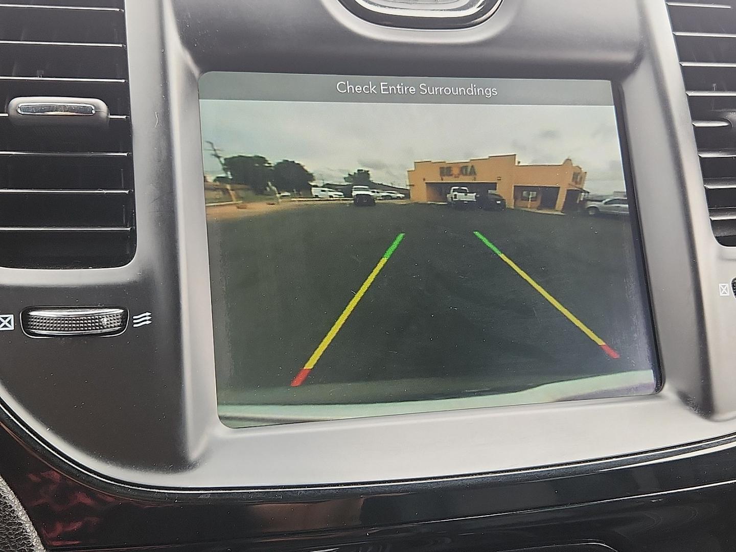 2019 GRAY /Black - X9 Chrysler 300 300S (2C3CCABG2KH) with an Pentastar 3.6L V-6 DOHC, variable valve control, regular unleaded, engine with 300HP engine, located at 4711 Ave Q, Lubbock, TX, 79412, (806) 687-2362, 33.551304, -101.855293- Photo#16