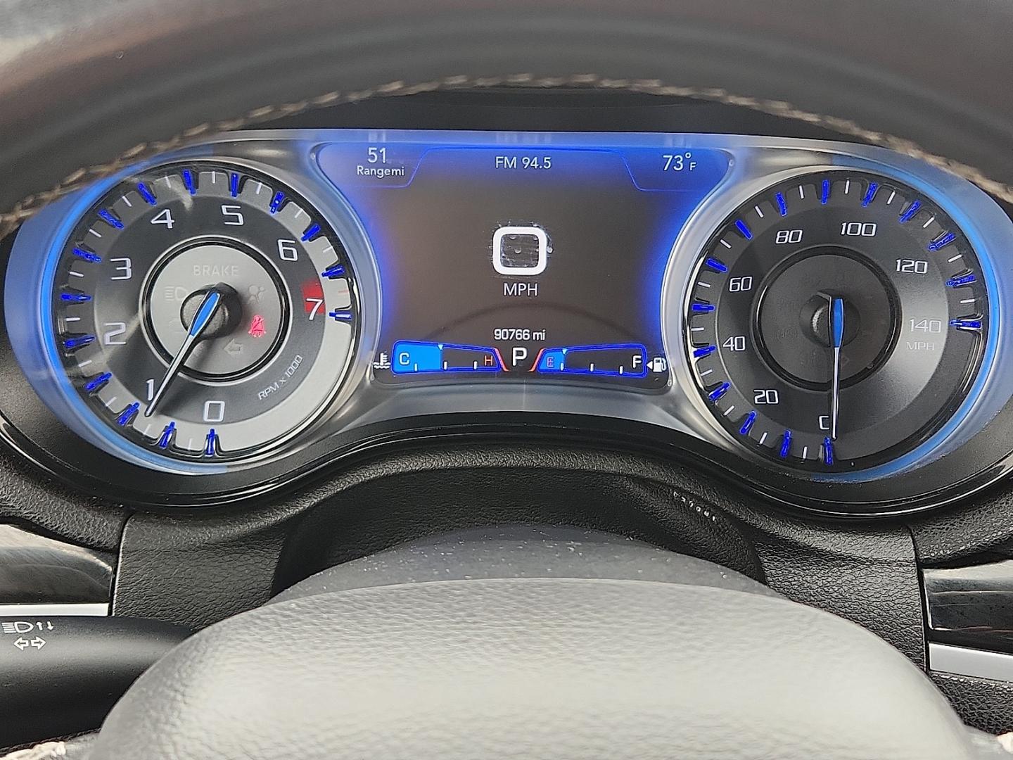 2019 GRAY /Black - X9 Chrysler 300 300S (2C3CCABG2KH) with an Pentastar 3.6L V-6 DOHC, variable valve control, regular unleaded, engine with 300HP engine, located at 4711 Ave Q, Lubbock, TX, 79412, (806) 687-2362, 33.551304, -101.855293- Photo#27