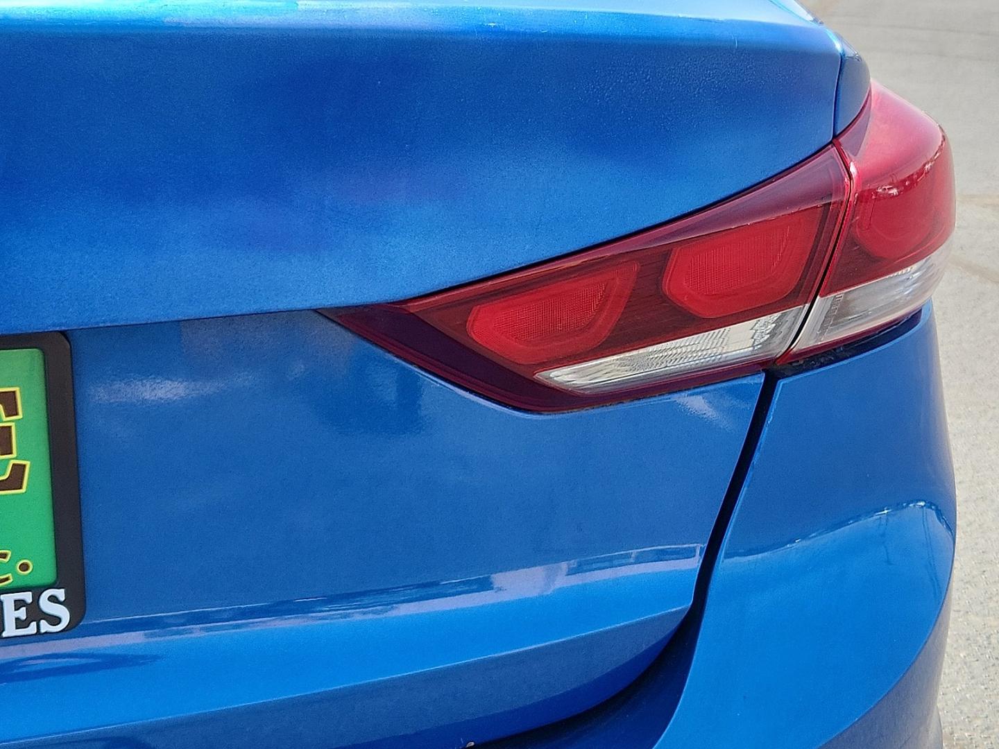 2017 BLUE /Beige - XA Hyundai Elantra SE (5NPD74LF9HH) with an Nu 2L I-4 DOHC, D-CVVT variable valve control, regular unleaded, engine with 147HP engine, located at 4711 Ave Q, Lubbock, TX, 79412, (806) 687-2362, 33.551304, -101.855293- Photo#8