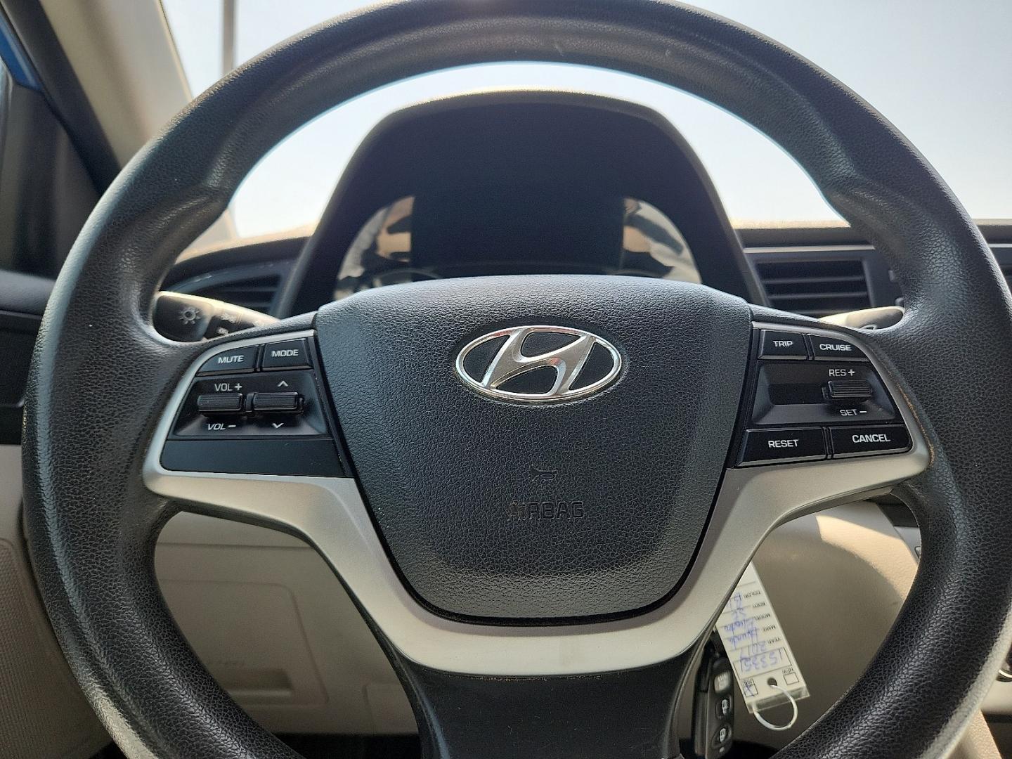 2017 BLUE /Beige - XA Hyundai Elantra SE (5NPD74LF9HH) with an Nu 2L I-4 DOHC, D-CVVT variable valve control, regular unleaded, engine with 147HP engine, located at 4711 Ave Q, Lubbock, TX, 79412, (806) 687-2362, 33.551304, -101.855293- Photo#28