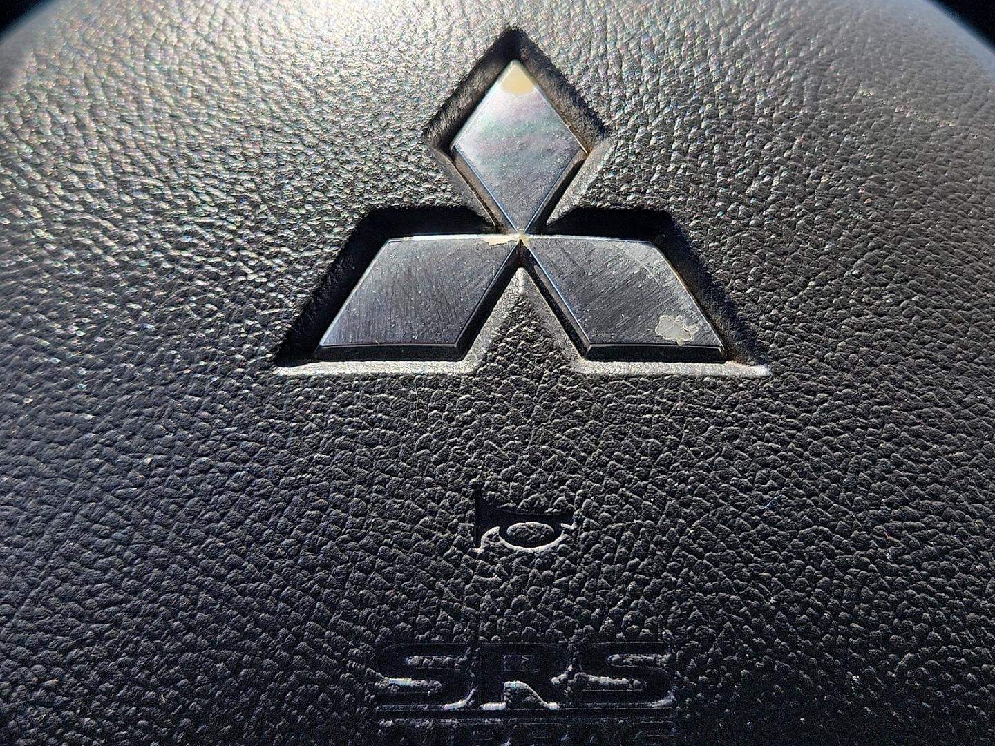 2018 SILVER /Black - 01X Mitsubishi Outlander SE (JA4AD3A38JZ) with an 2.4L I-4 variable valve control, regular unleaded, engine with 166HP engine, located at 4711 Ave Q, Lubbock, TX, 79412, (806) 687-2362, 33.551304, -101.855293- Photo#26