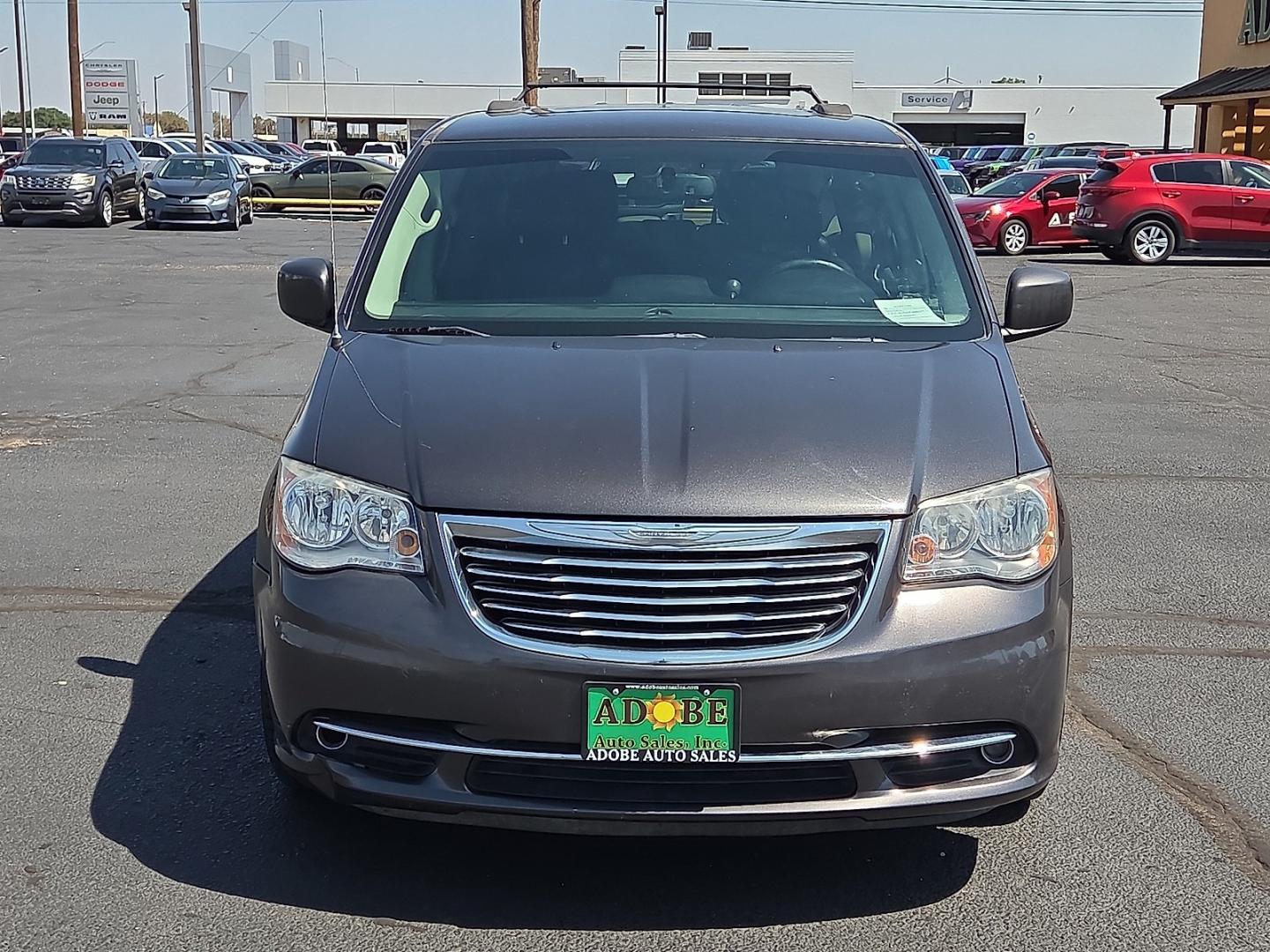2016 Granite Crystal Metallic Clearcoat - PAU /Black/Light Graystone - X1 Chrysler Town and Country Touring (2C4RC1BG8GR) with an Pentastar 3.6L V-6 DOHC, variable valve control, regular unleaded, engine with 283HP engine, located at 4711 Ave Q, Lubbock, TX, 79412, (806) 687-2362, 33.551304, -101.855293- Photo#7