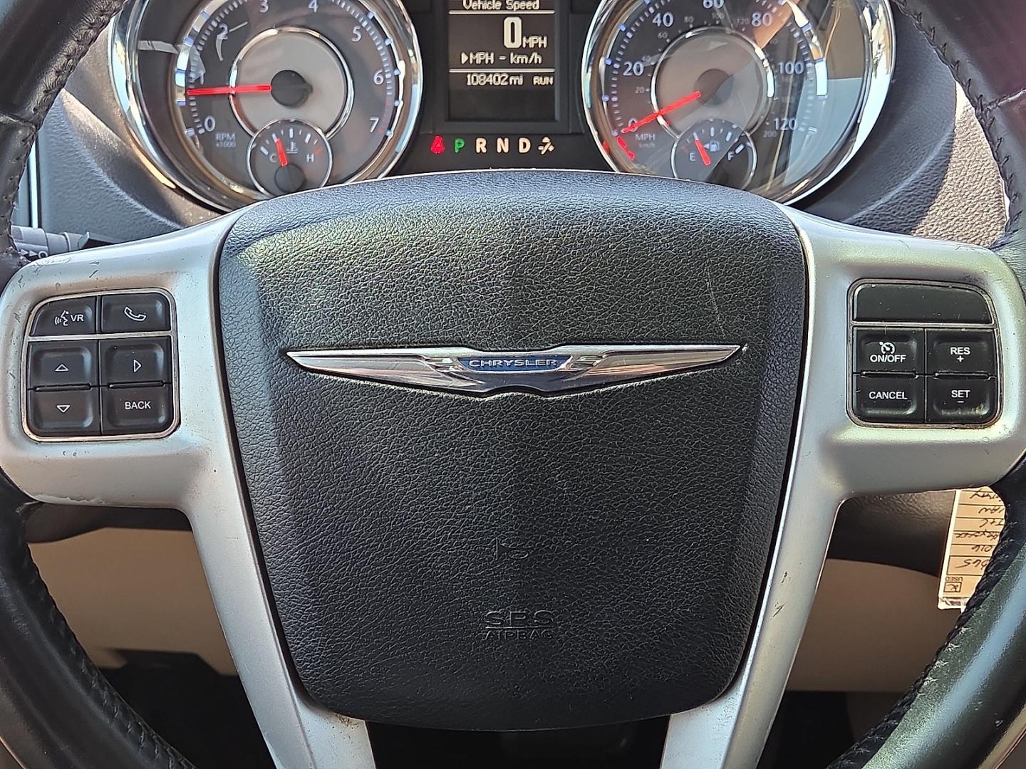 2016 Granite Crystal Metallic Clearcoat - PAU /Black/Light Graystone - X1 Chrysler Town and Country Touring (2C4RC1BG8GR) with an Pentastar 3.6L V-6 DOHC, variable valve control, regular unleaded, engine with 283HP engine, located at 4711 Ave Q, Lubbock, TX, 79412, (806) 687-2362, 33.551304, -101.855293- Photo#29