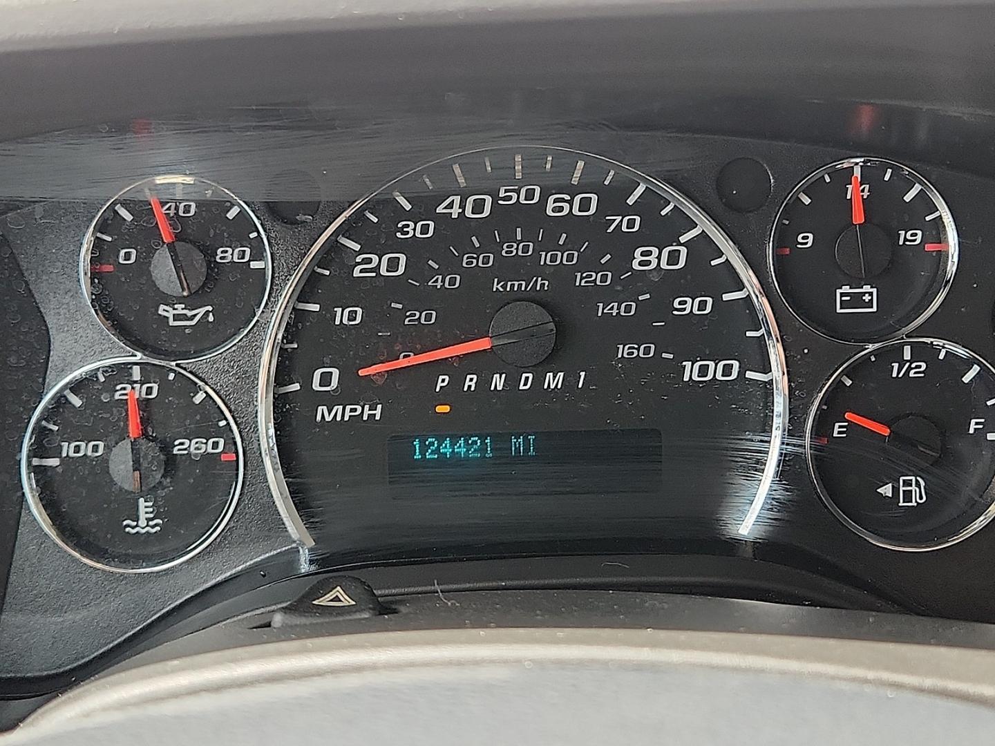 2013 WHITE /Medium Pewter - 93W Chevrolet Express 2500 Work Van (1GCWGFCA0D1) with an Vortec 4.8L V-8 variable valve control, regular unleaded, engine with 280HP engine, located at 4711 Ave Q, Lubbock, TX, 79412, (806) 687-2362, 33.551304, -101.855293- Photo#27