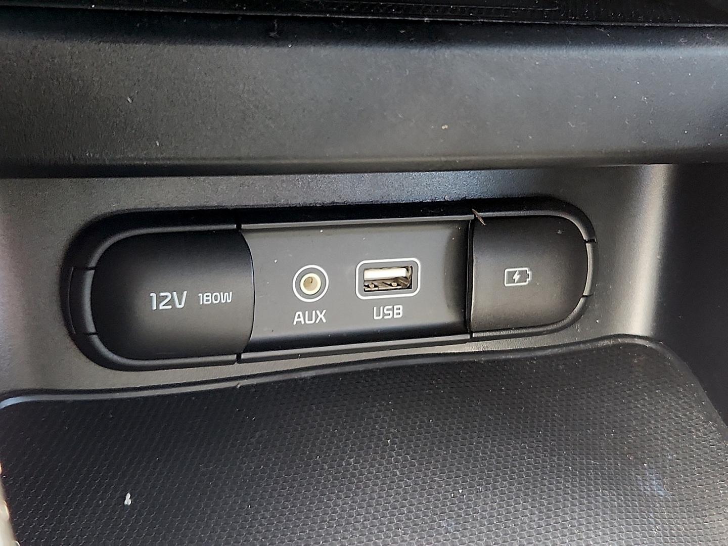 2020 BLACK Kia Forte GT-Line (3KPF34ADXLE) with an 2L I-4 DOHC, D-CVVT variable valve control, regular unleaded, engine with 147HP engine, located at 4711 Ave Q, Lubbock, TX, 79412, (806) 687-2362, 33.551304, -101.855293- Photo#18